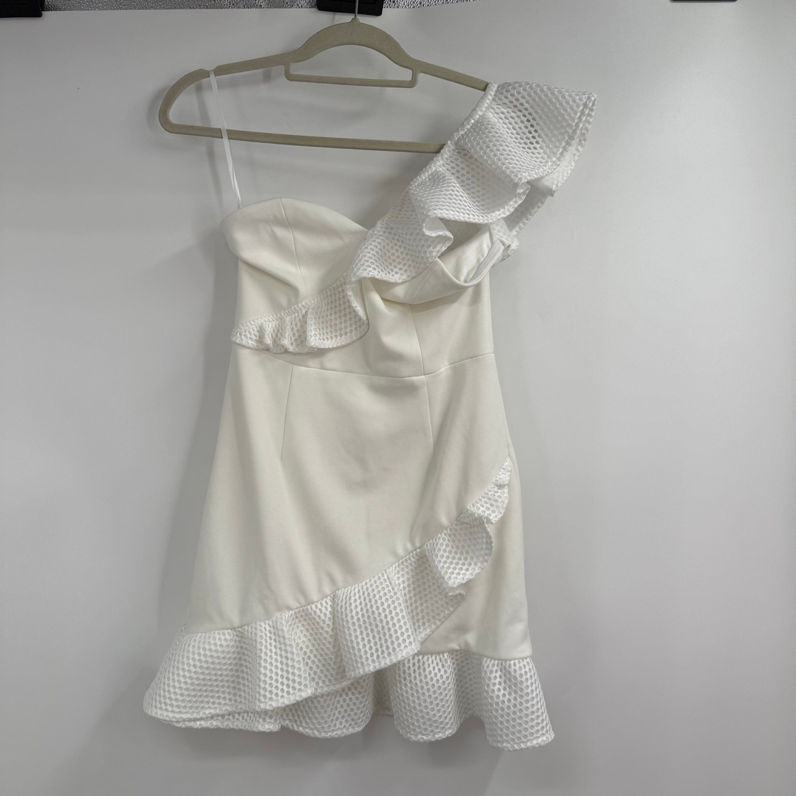 NWT Hello Molly Lavish Soirées Mini Dress Womens M/US 6 White Mesh Frill Ruffle