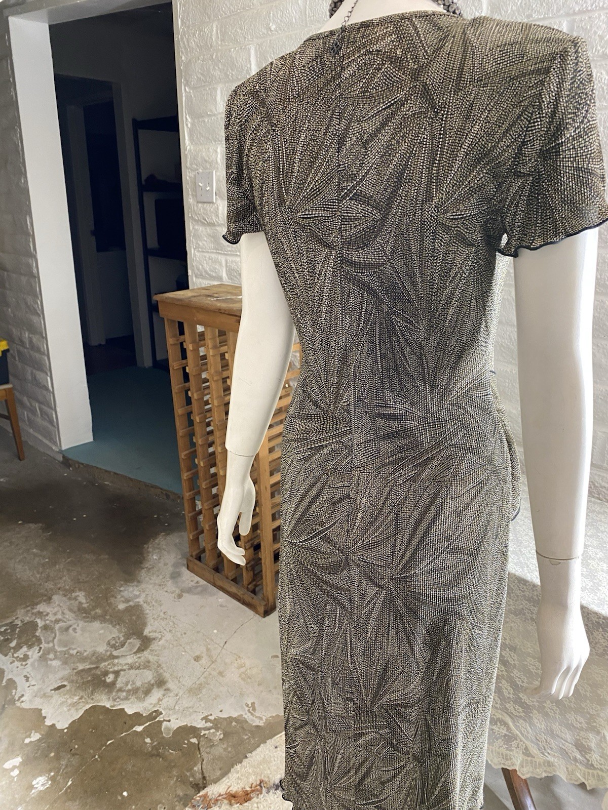Connected Dress Size 8 NWOT Textured Polyester Sheath W/Mock Belt Sharp