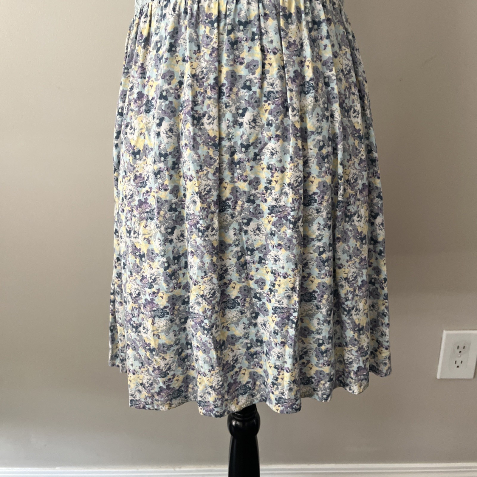 Disney Cinderella Halter Sleeveless Floral Dress Lace Blue Size Medium Lined