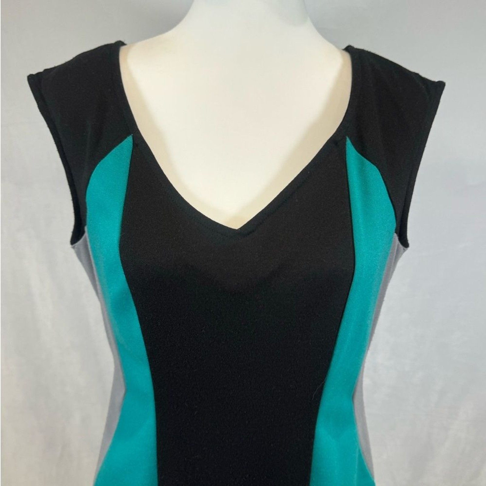 eci black turquoise and gray form flattering sheath dress size 8