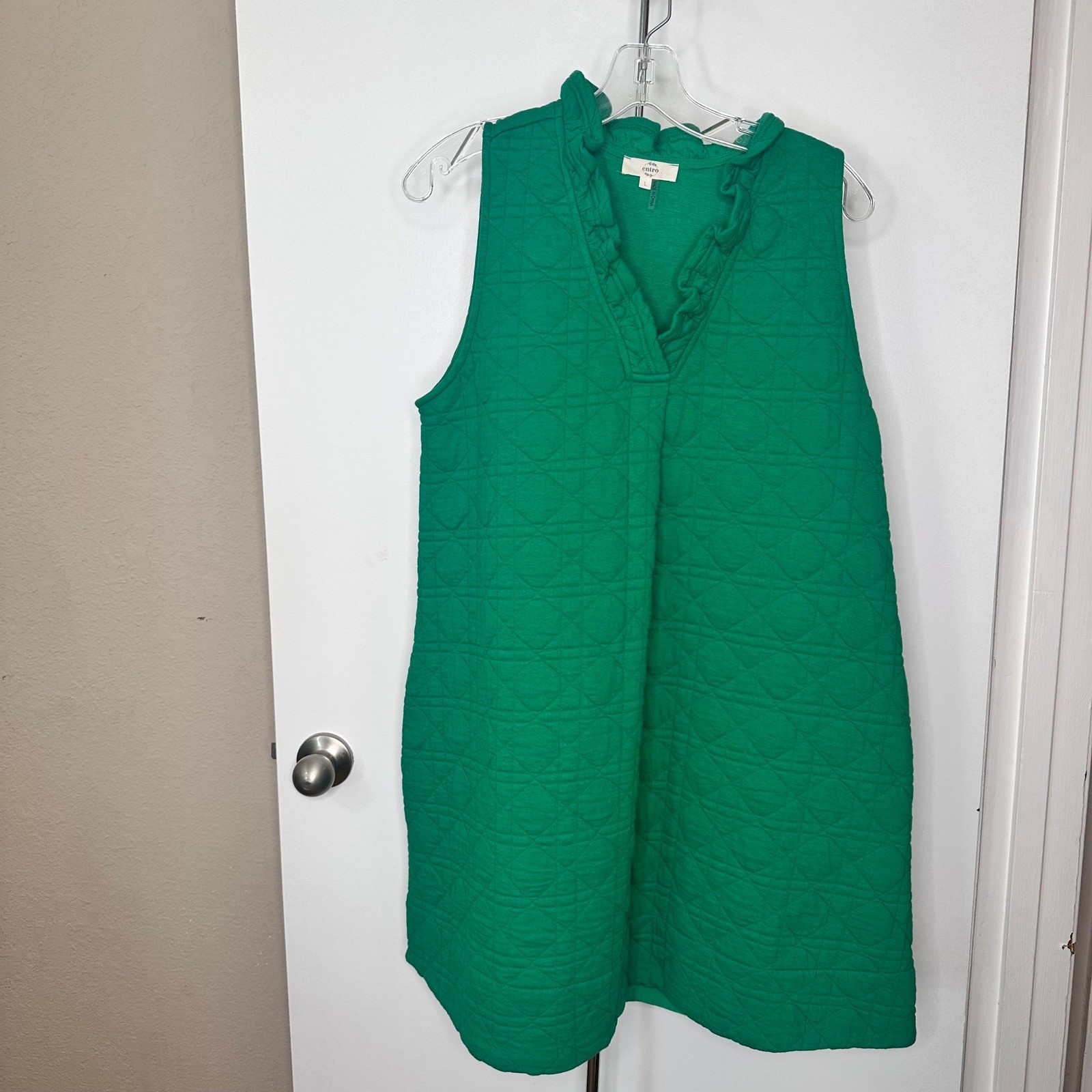 Entro Womens Green Quilted Ruffle V-Neck Sleeveless Shift Mini Dress D23600 L