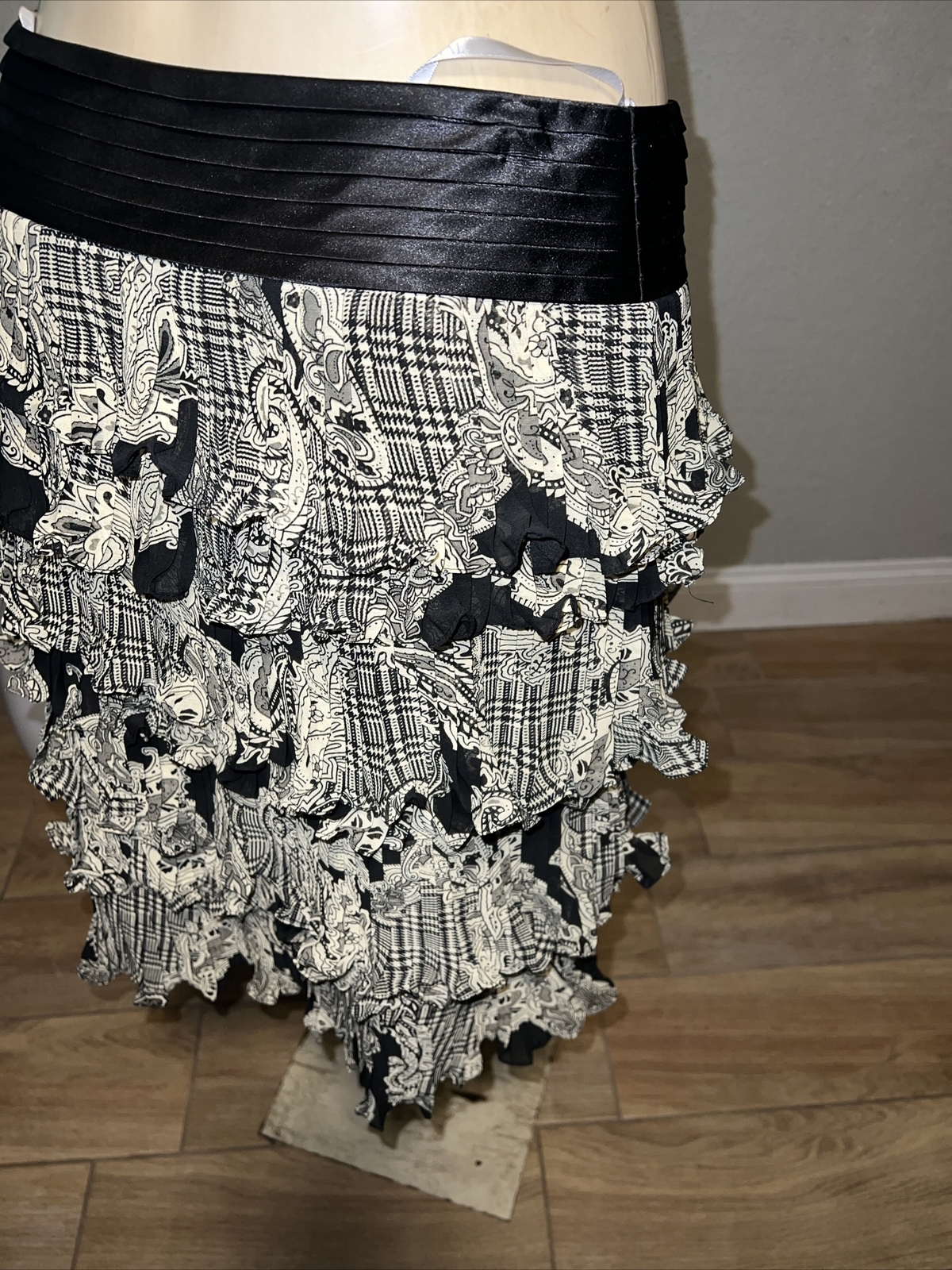 Mikael Aghal 2PC set BLAZE & RUFFLE TIER SKIRT Black SZ 10 br2