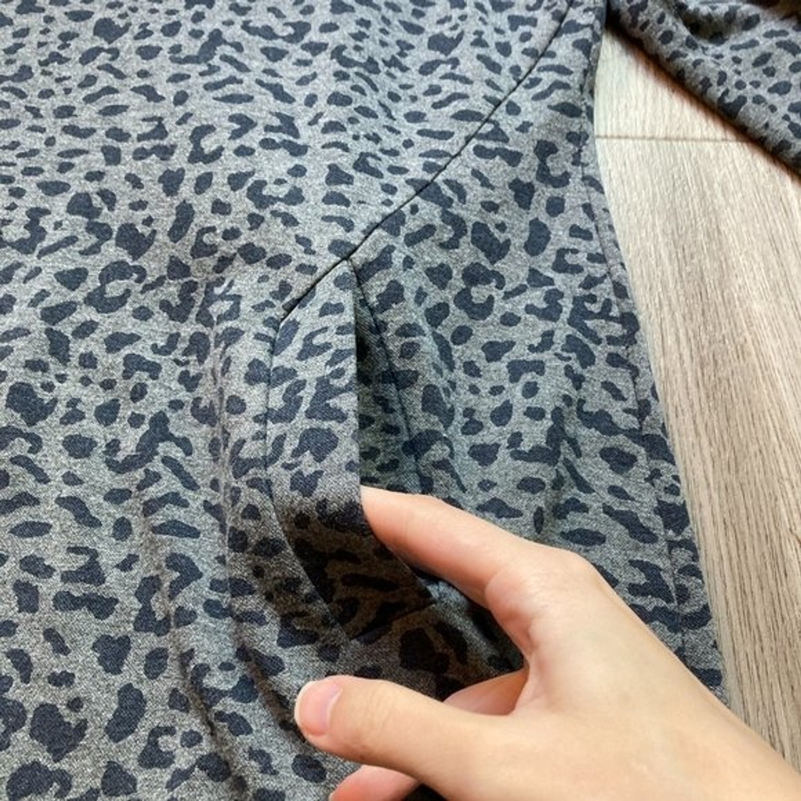 Johnston & Murphy Leopard Print A-Line Dress with Pockets Size M