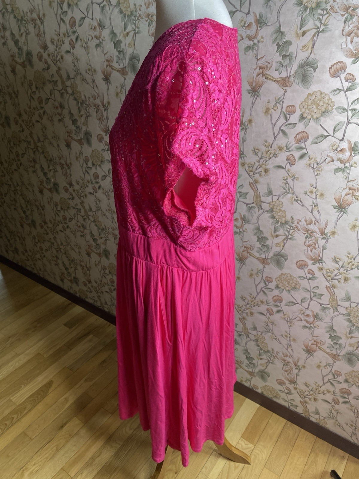 Torrid At The Knee Super Soft Lace Sequin Contrast Fit N Flare Dress Size 1X