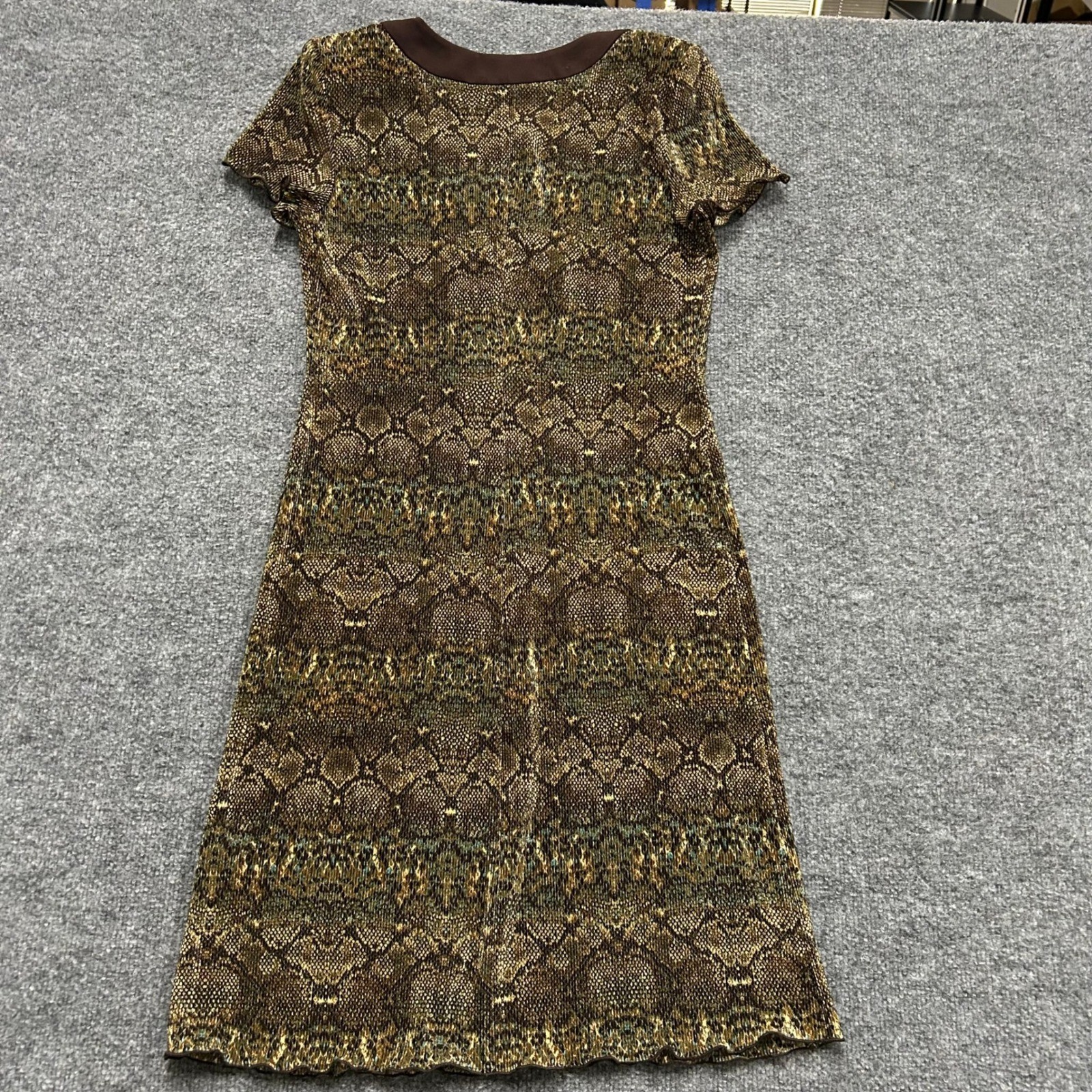 Connected Apparel Dress Womens Size 8 Brown Snakeskin V-Neck Short Sleeve Sheath