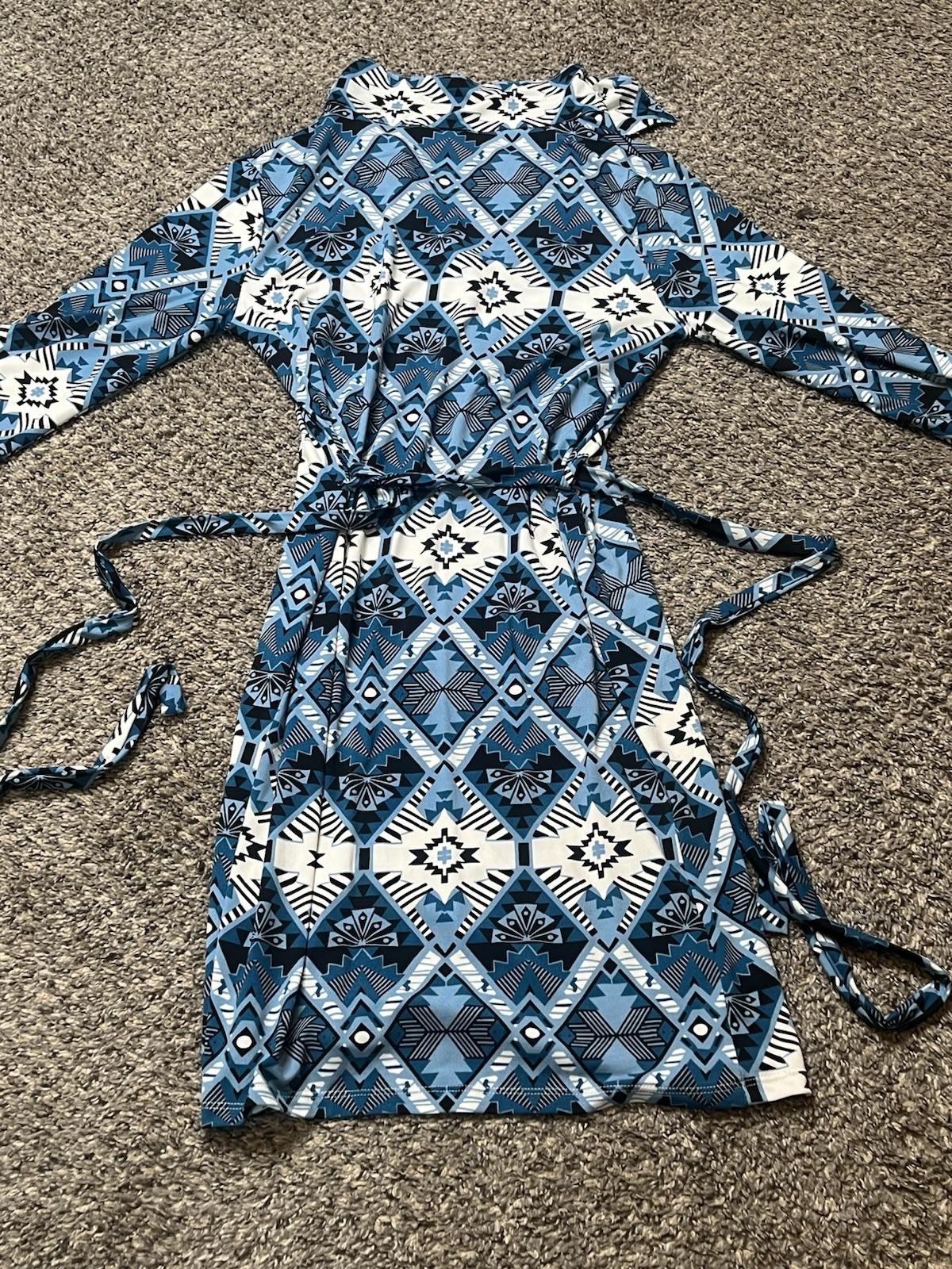 Jonathan Martin blue and white diamond pattern dress with tie waist, size large