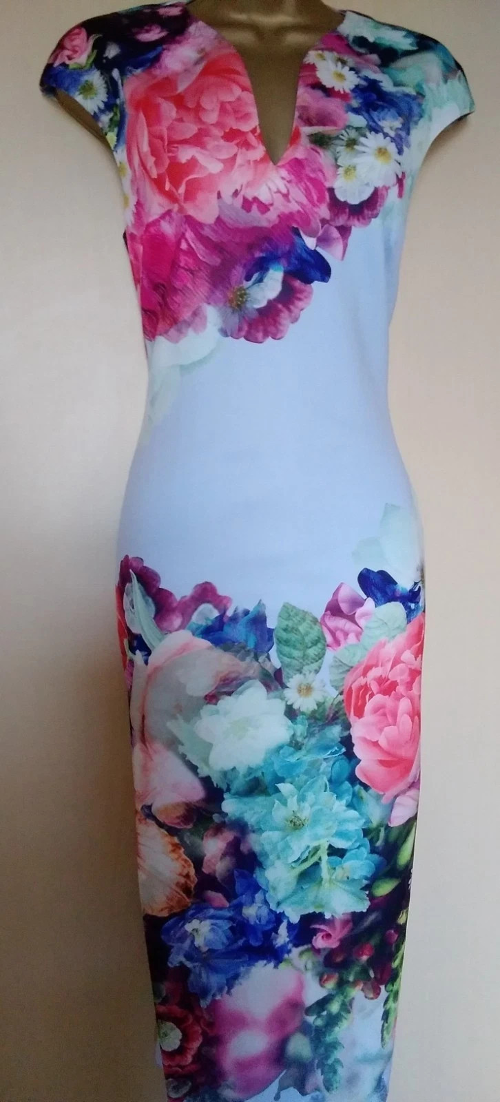 Ted Baker Light Blue “Brynee” Focus Bouquet Scuba Dress TB 3 UK 12