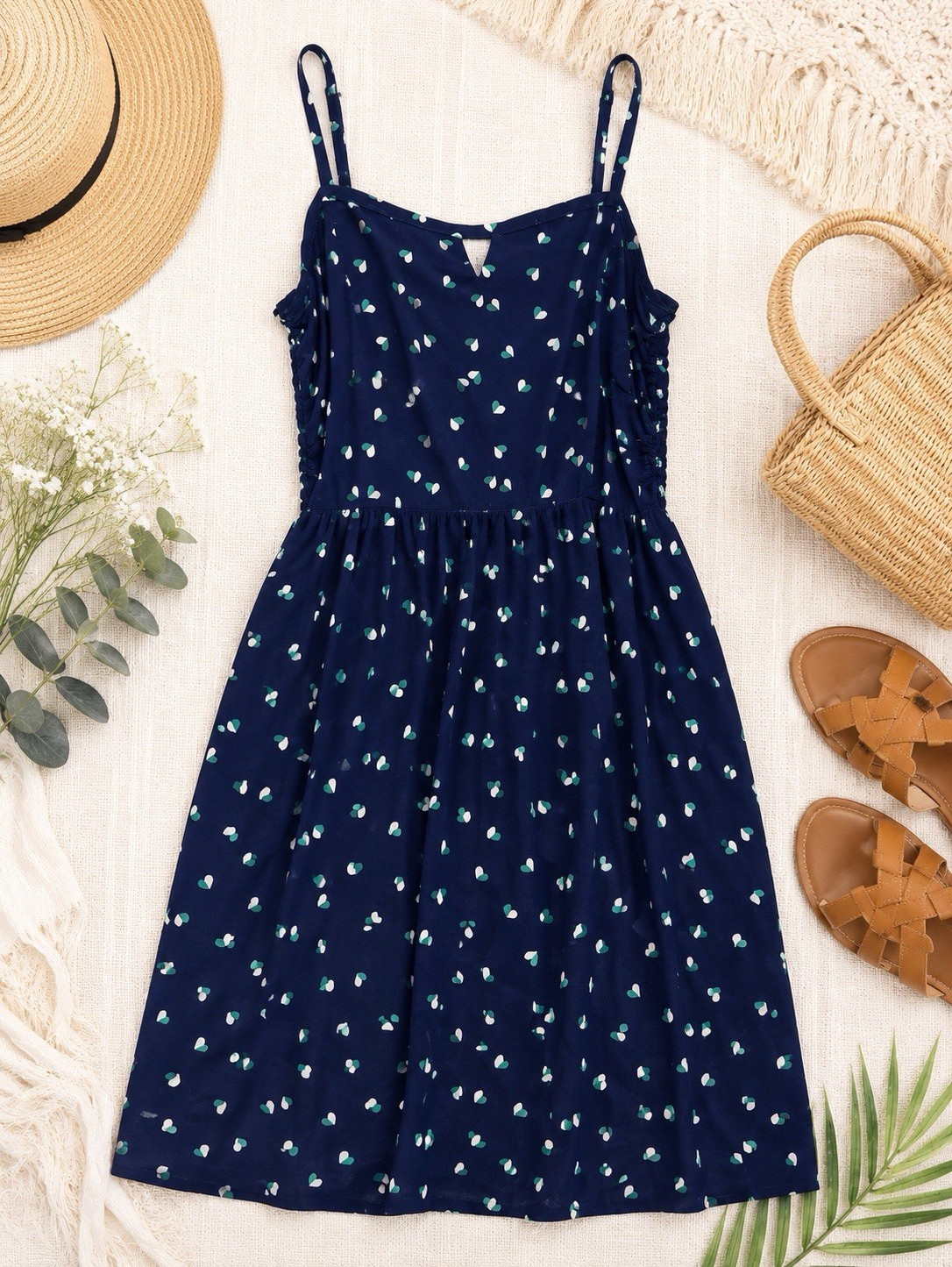 Old Navy Women’s Sundress 16 Navy Green White Heart Square Neck Smocked Knee