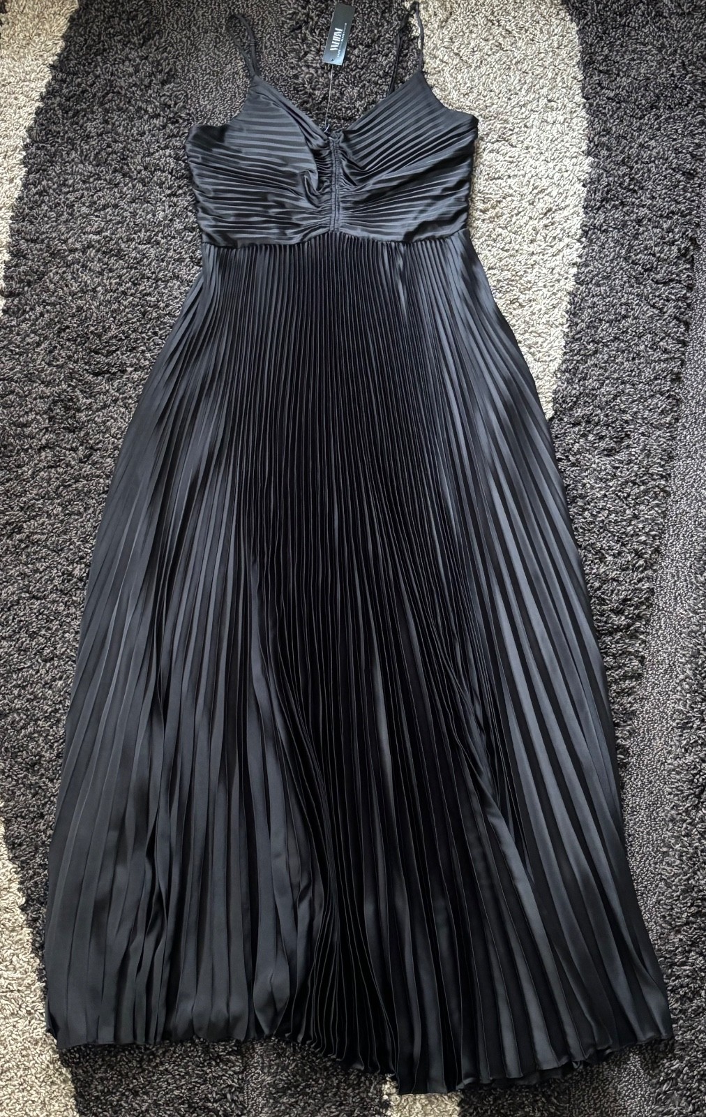 White House Black Market Satin Pleated Maxi Dress 10 Black Party Classic Holiday