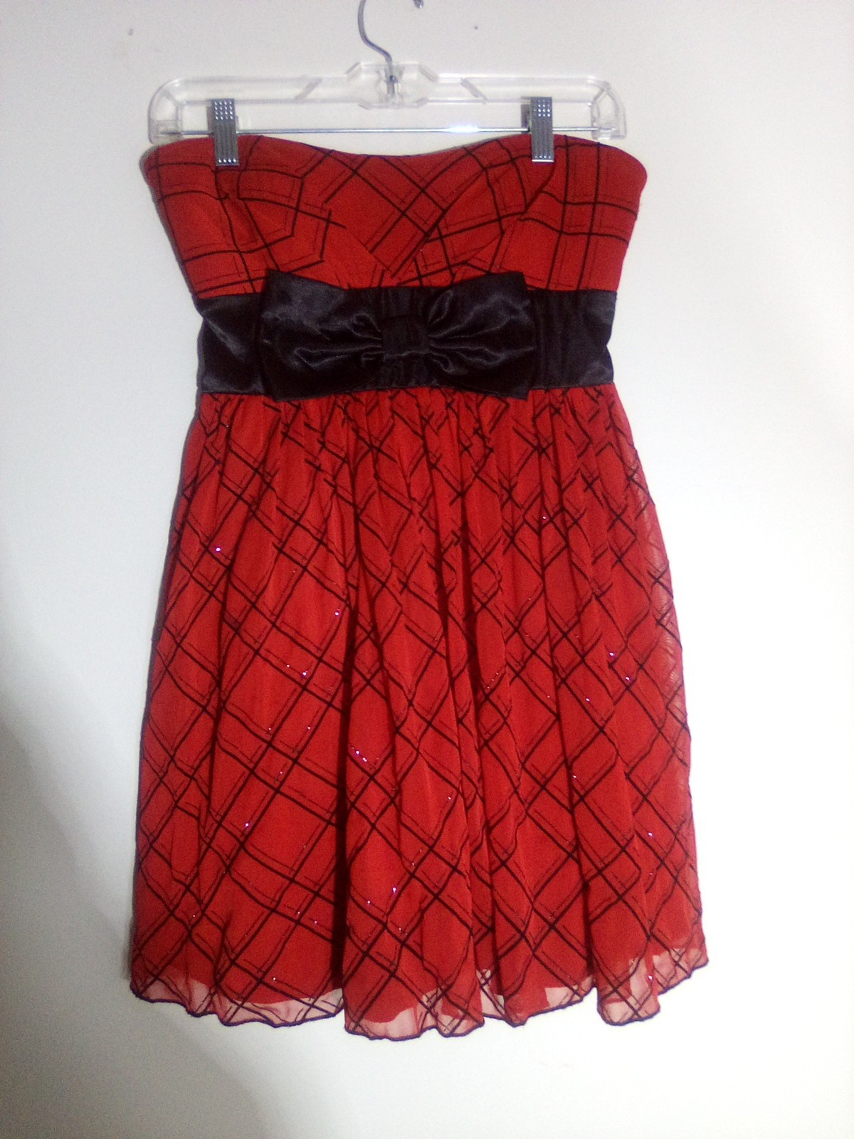 SPEECHLESS DRESS SIZE MEDIUM