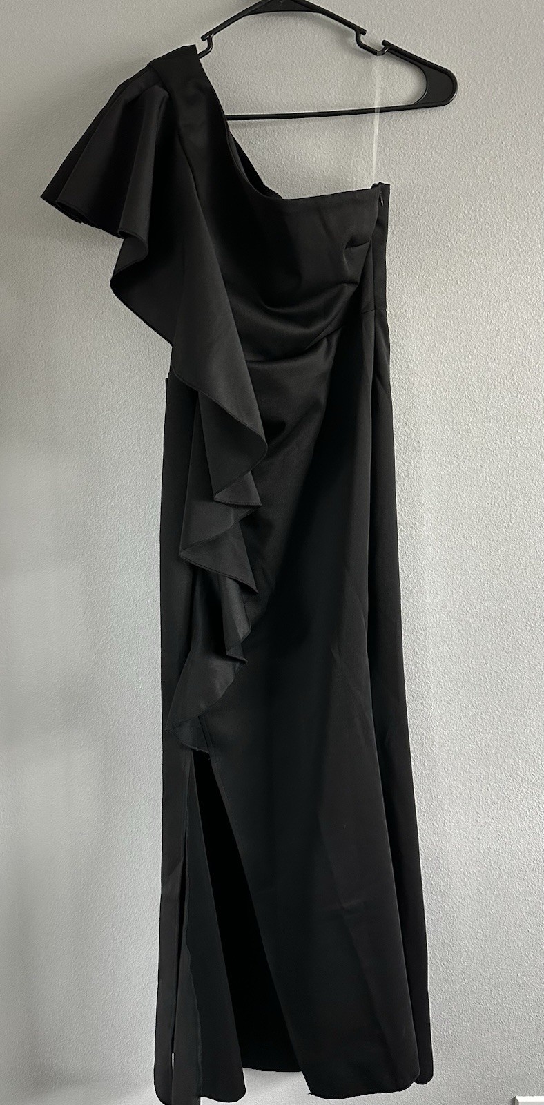 Ababalaya Black Satin One Shoulder Ruffle Long Sheath Dress Side Slit Size M