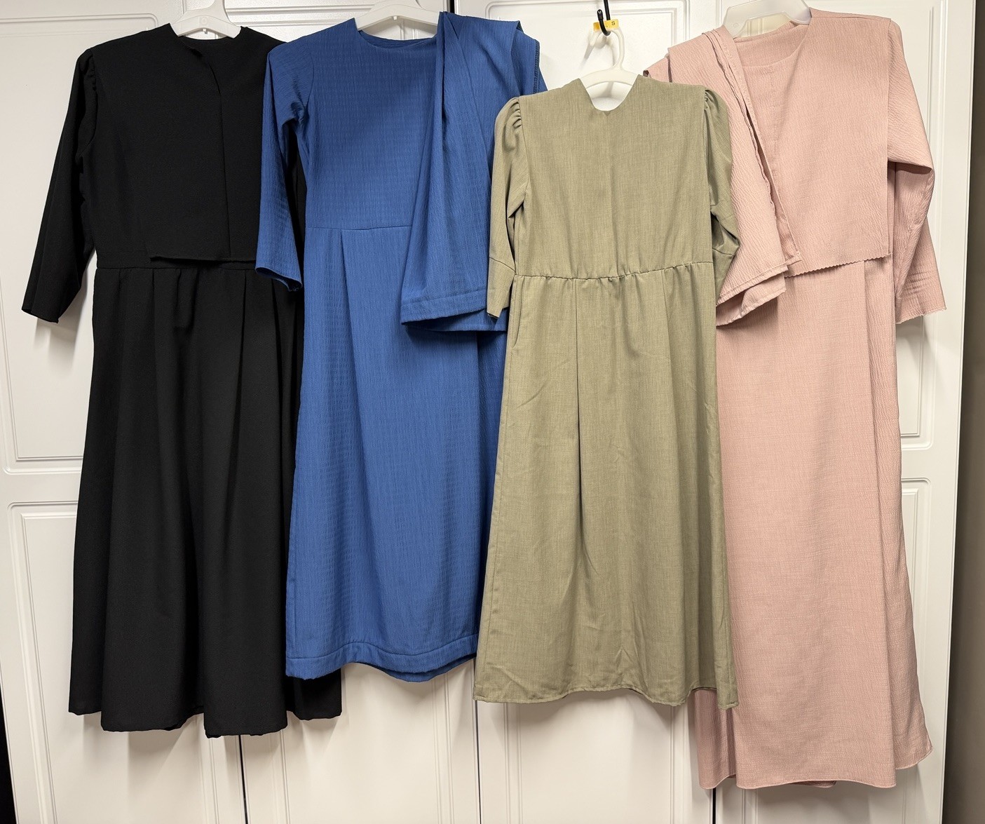 Lot of 4 Amish Mennonite Dresses Various Sizes – Unfinished Or Flawed