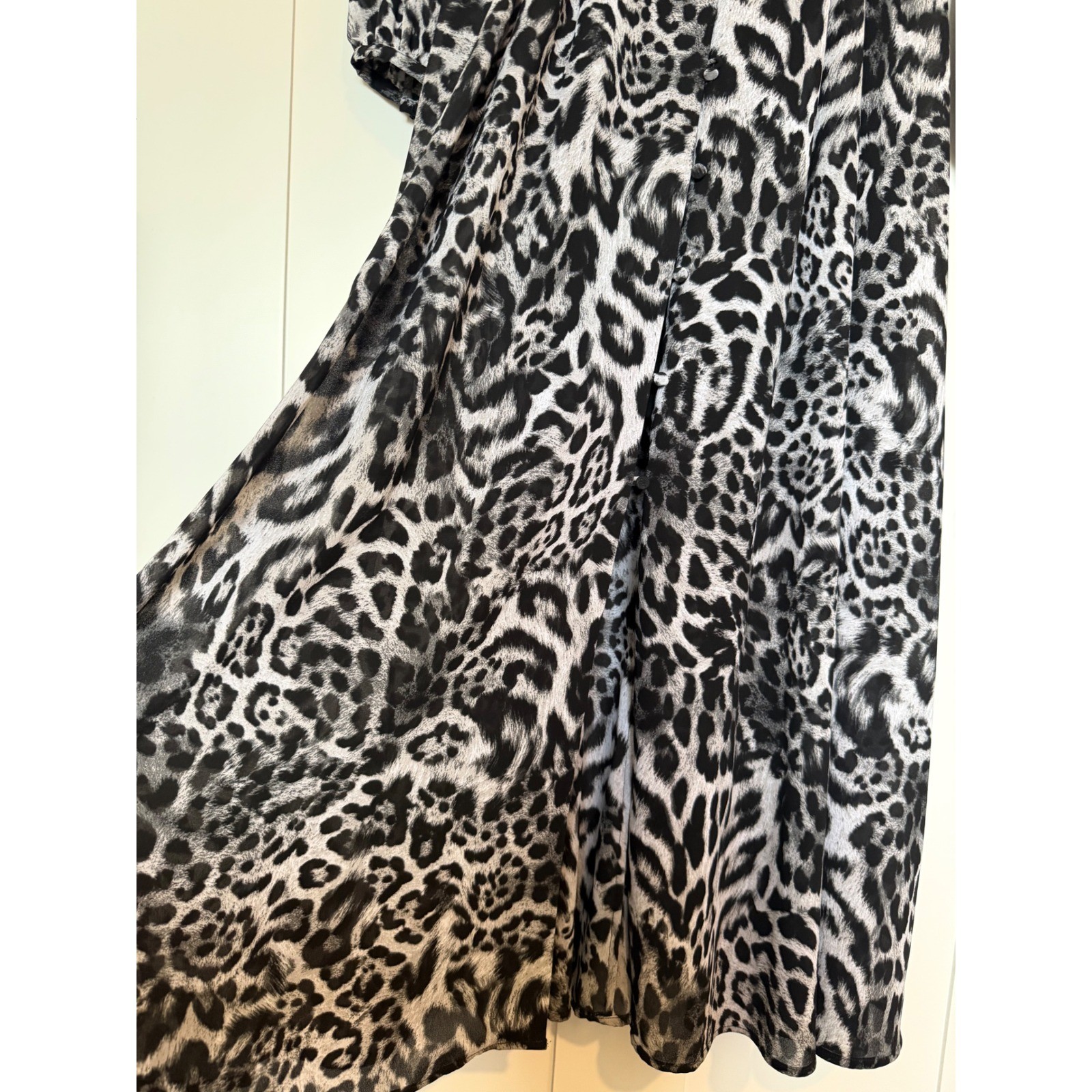 Michael Kors Leopard Print Maxi Dress Grey Black Chiffon Tie Neck Chic S