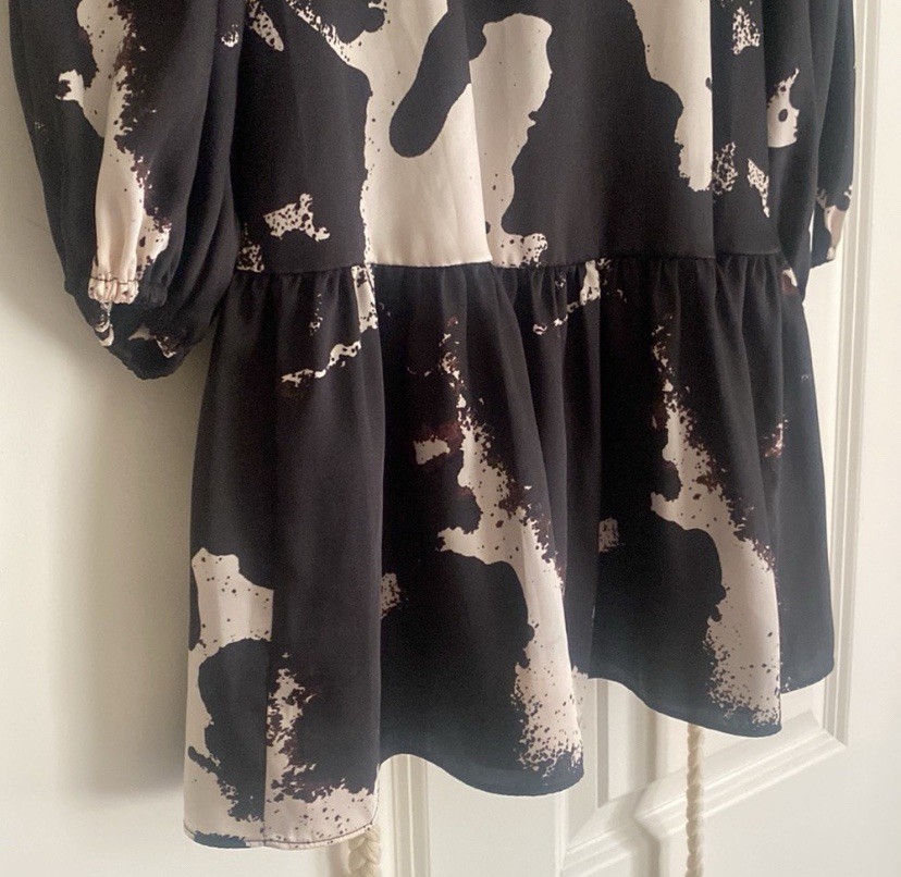 Alexis x Target Ruffle Mini Dress Size S Abstract Print Black & Tan Rope Belt