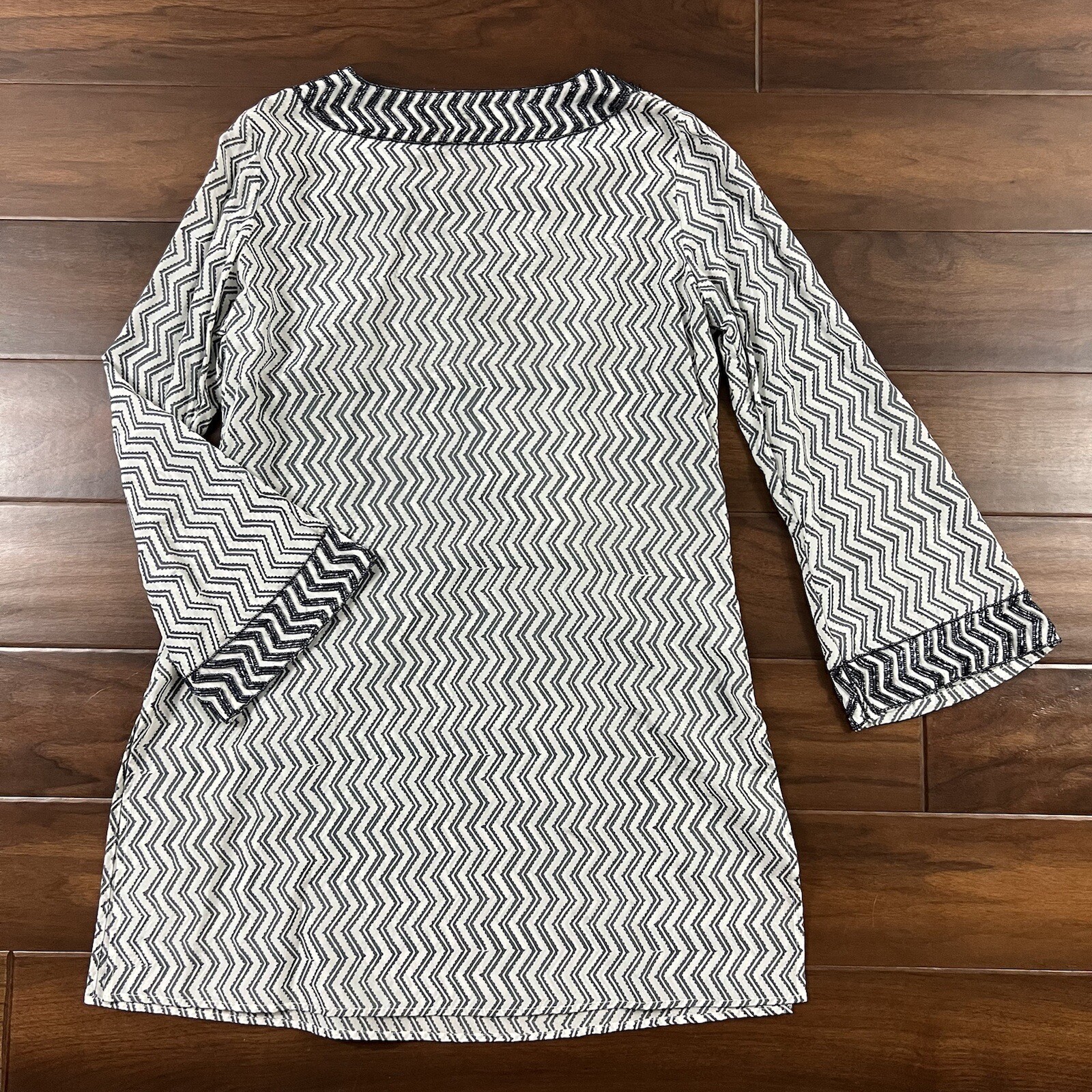 Tanja Pignatelli Women’s Size Medium Gray White Chevron Silk Dress Cover Up
