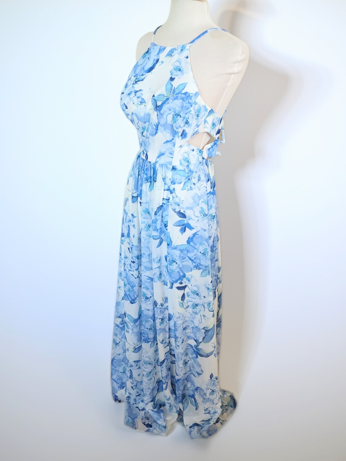 Morgan & Co Blue Floral Halter Maxi Dress Size 5 Chiffon Prom Formal Wedding