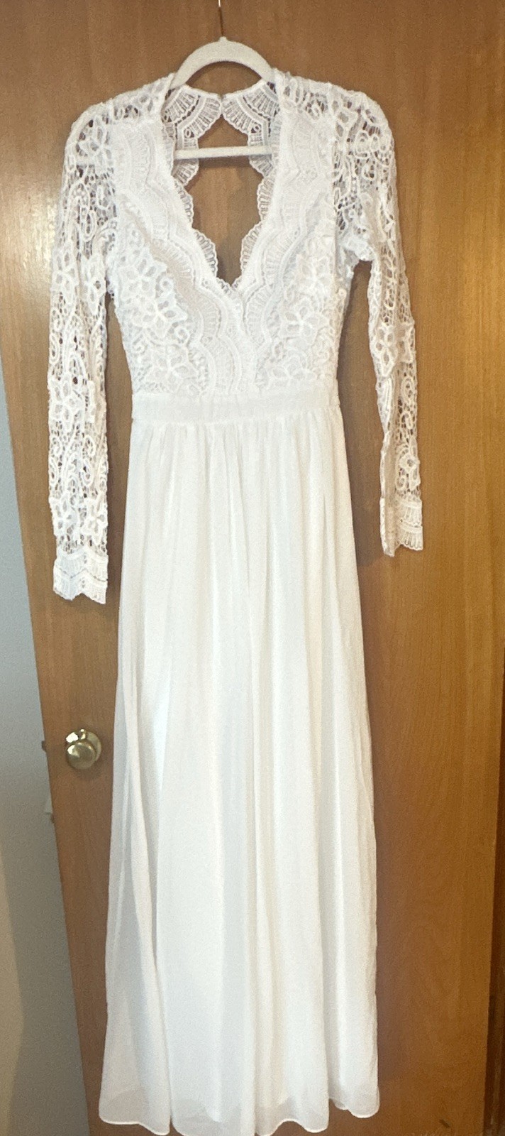 Lulus White Solid Lace Polyester V-Neck Long Sleeve Maxi Dress Double Lined S