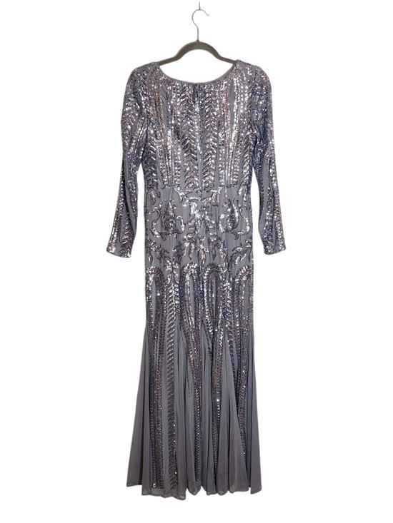 R&M Richards Gray and Silver Sequin Formal Dress Size 6 Mother of the Bride