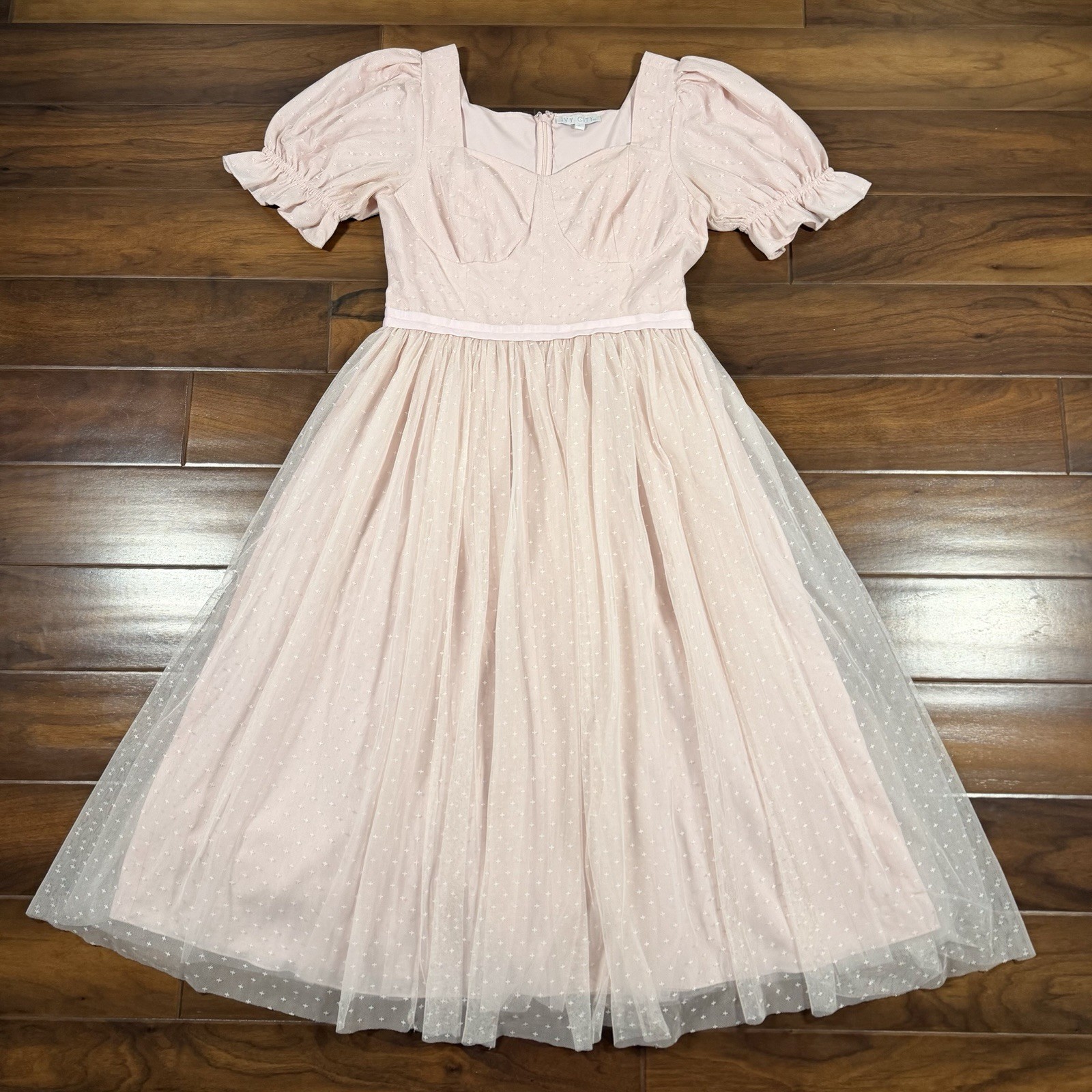 Ivy City Co Women’s Size Large Pink Star Embroidered Ballerina Mesh Midi Dress