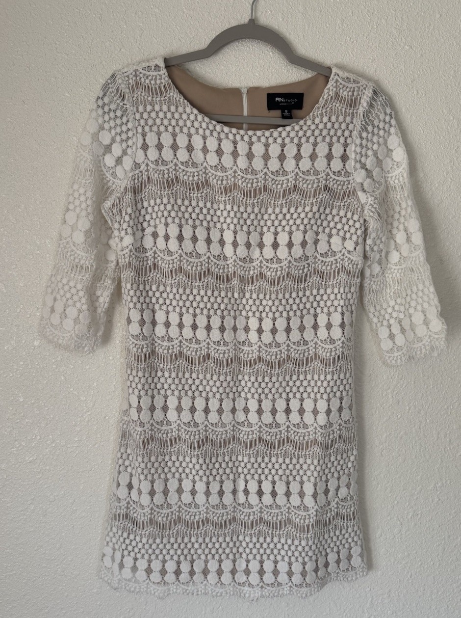 RN Studio Short Lace Dress Size 8 White Fringe Gatsby Beach Boho Coastal Cowgirl