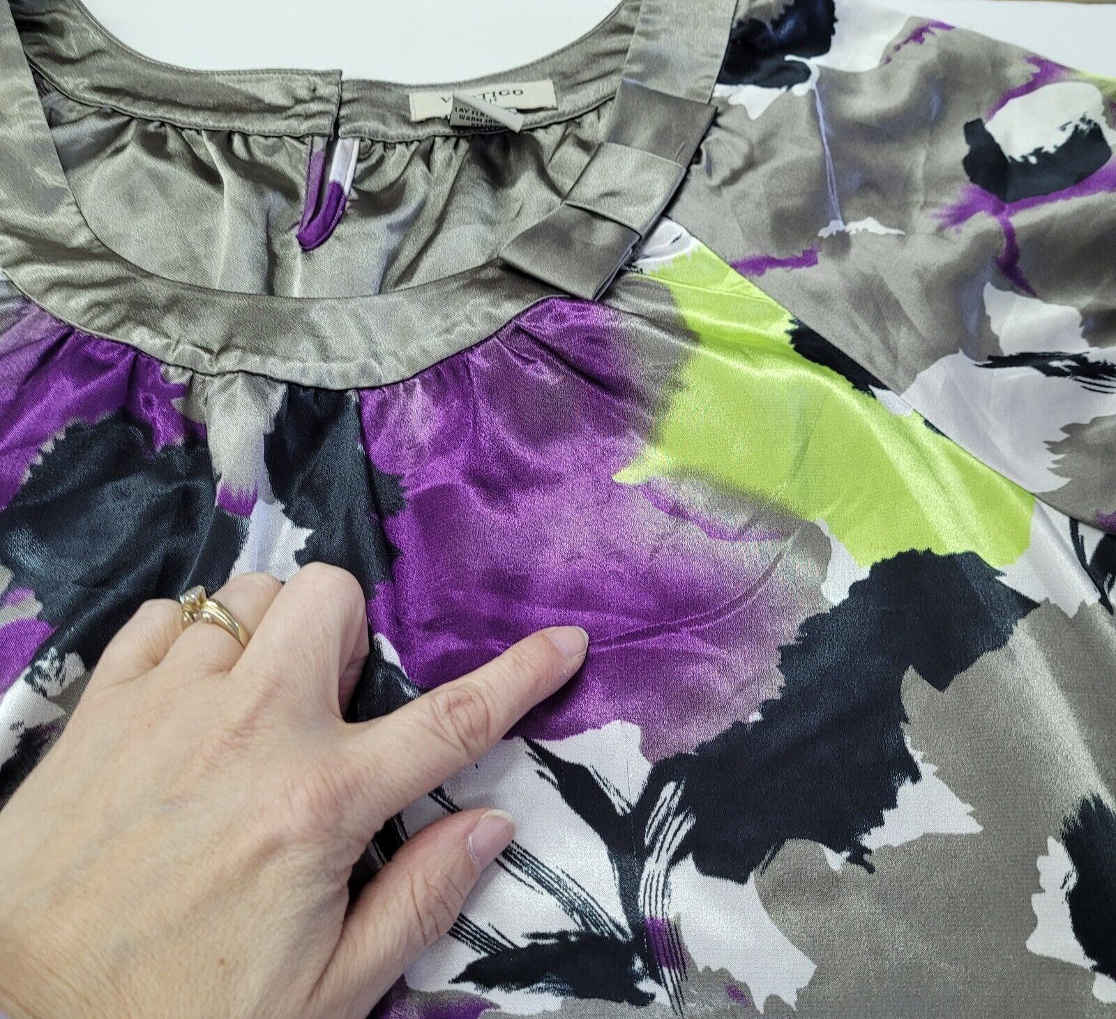 Vertigo Paris Dress Womens L Abstract Floral Short Sleeve Colorful Flaw