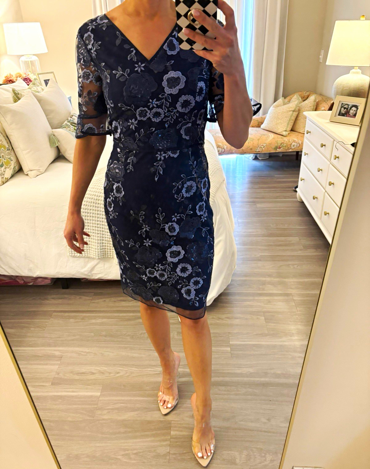 SHANI Navy Floral Embroidered Sequin Mesh Sheath Knee Dress SS V-Neck 8 S-2221