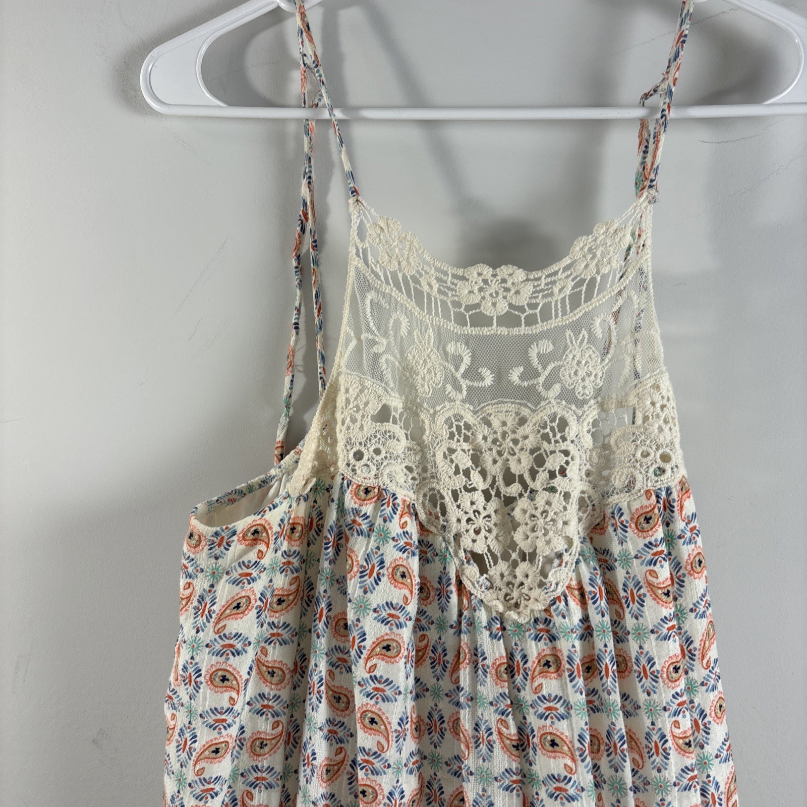 ALTAR’D STATE SUNDRESS WHITE ORANGE BLUE SPAGHETTI STRAPS SZ MEDIUM