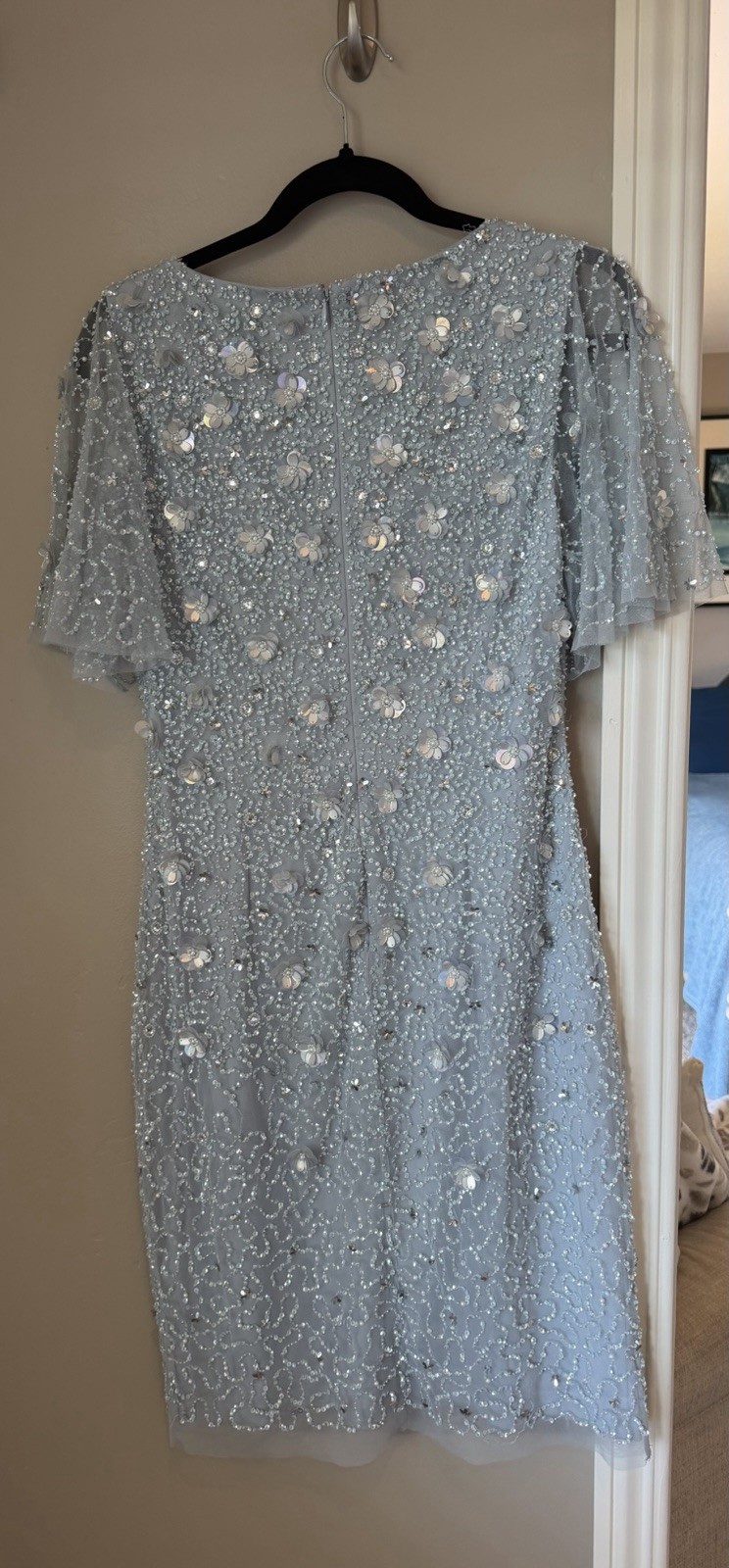 Adrianna Papell Blue/Silver Beaded Sequin Mesh Sheath V-Neck Dress 8