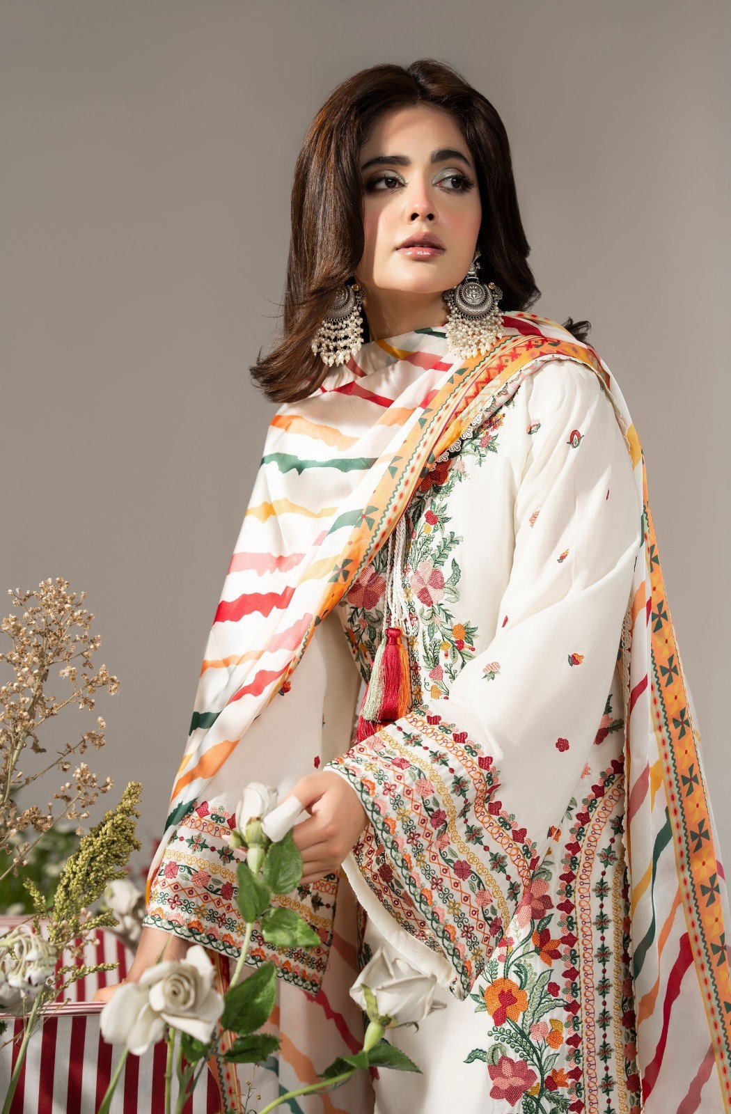 Karma Collection 3 Piece Stitched Embroidery Suit – KC-1581-Warm Cream