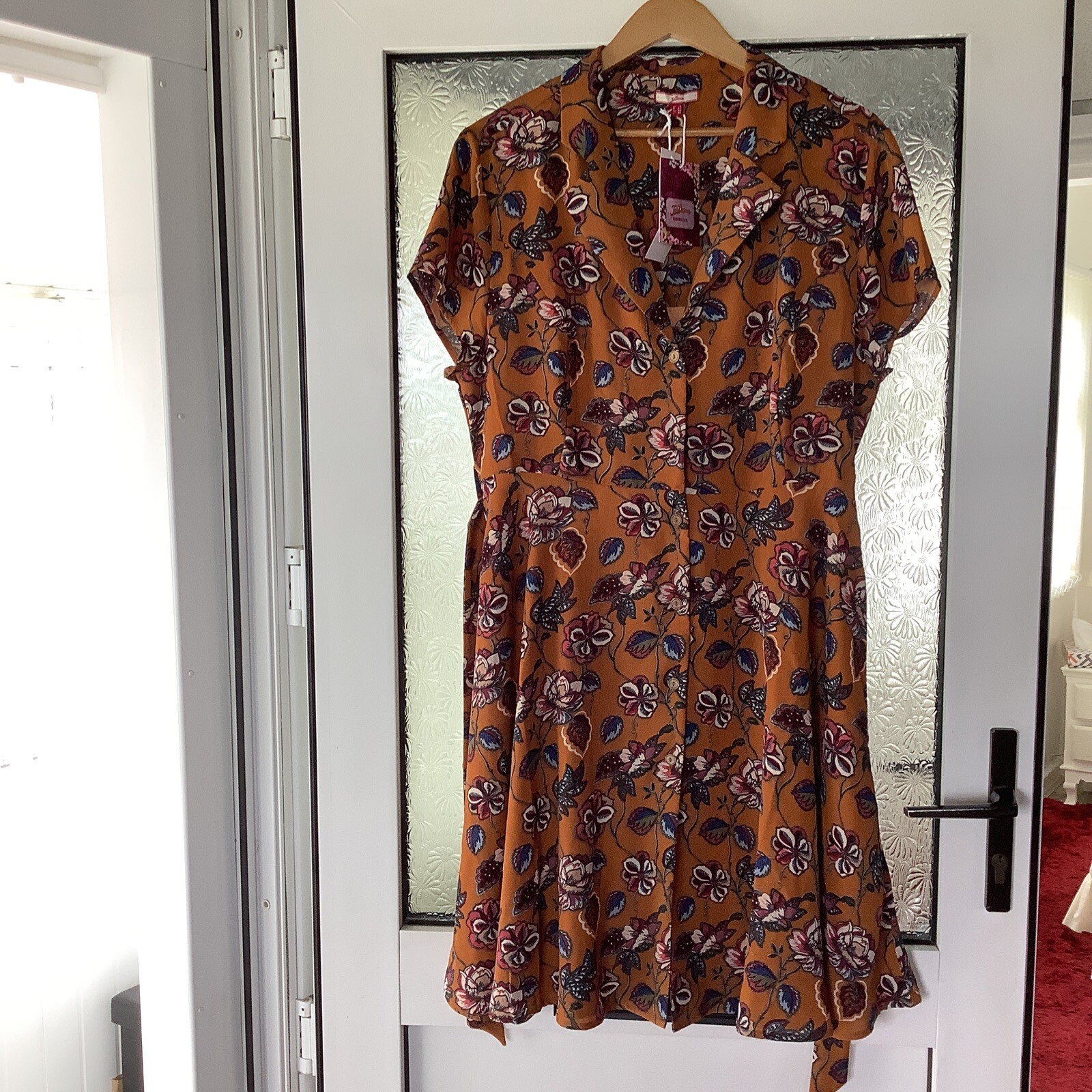 Joe Brown Small 18 44 Inches New Brown Flowered