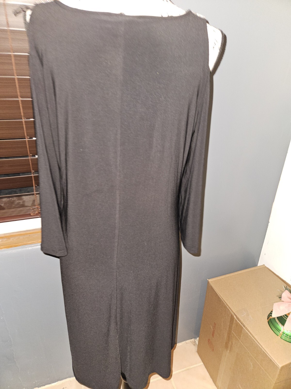 DB Established 1962 Womans Long Sleeve Black Dress Size L