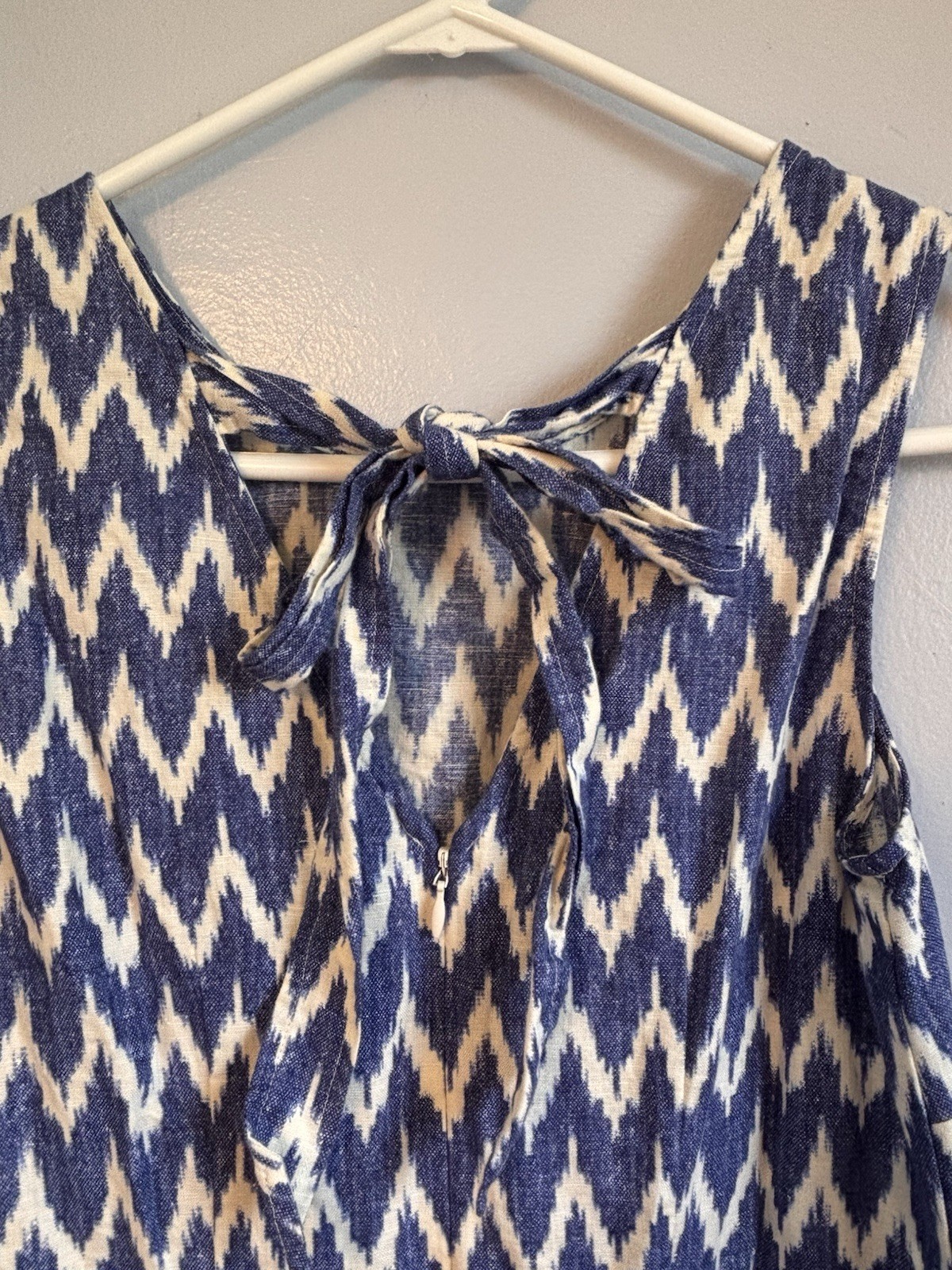 J.Crew Factory Sleeveless Bowback Shift Dress. Sz XXS.
