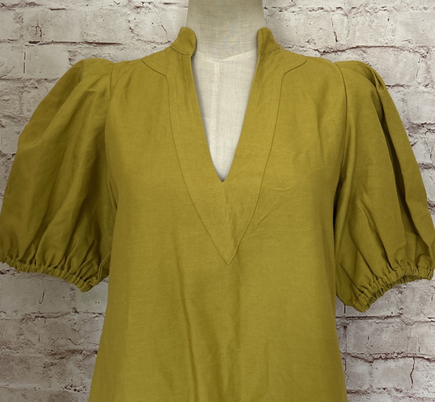 Emily McCarthy Hampton Mini Dress Rayon Linen Blend Size S Golden Olive