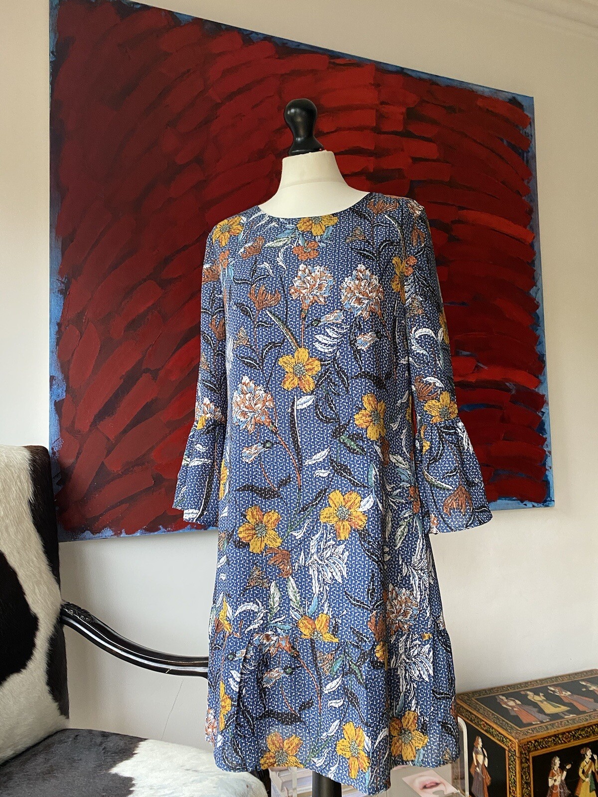 Sugar Lips Beautiful Floral Dress size M-L with 3/4 sleeves