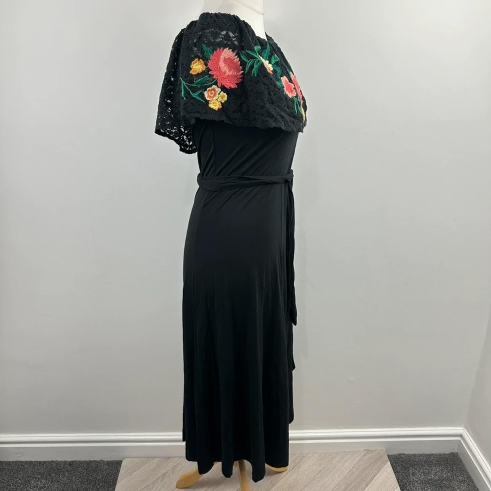 Per Una M&S off the shoulder maxi dress women’s size 12 black floral