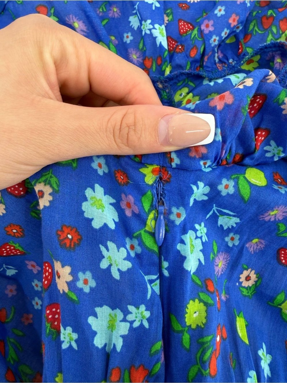 Blue Strawberry Floral Puff Sleeve Tiered Mini Dress L Cottagecore cotton euro