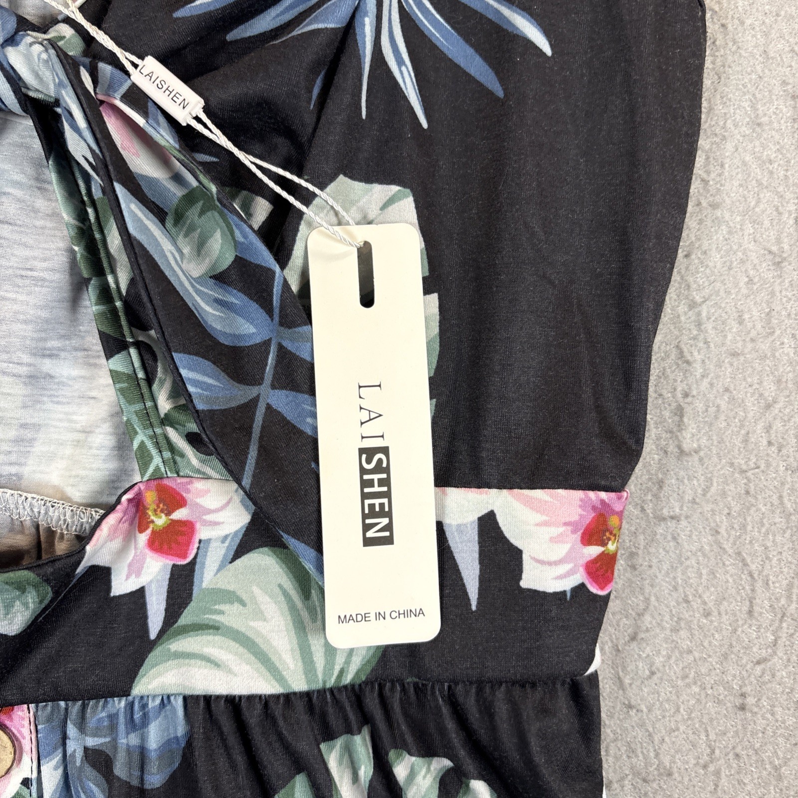 Lai Shen NWT Medium Black Floral Spaghetti Strap Beach Vacation Flowery Pockets