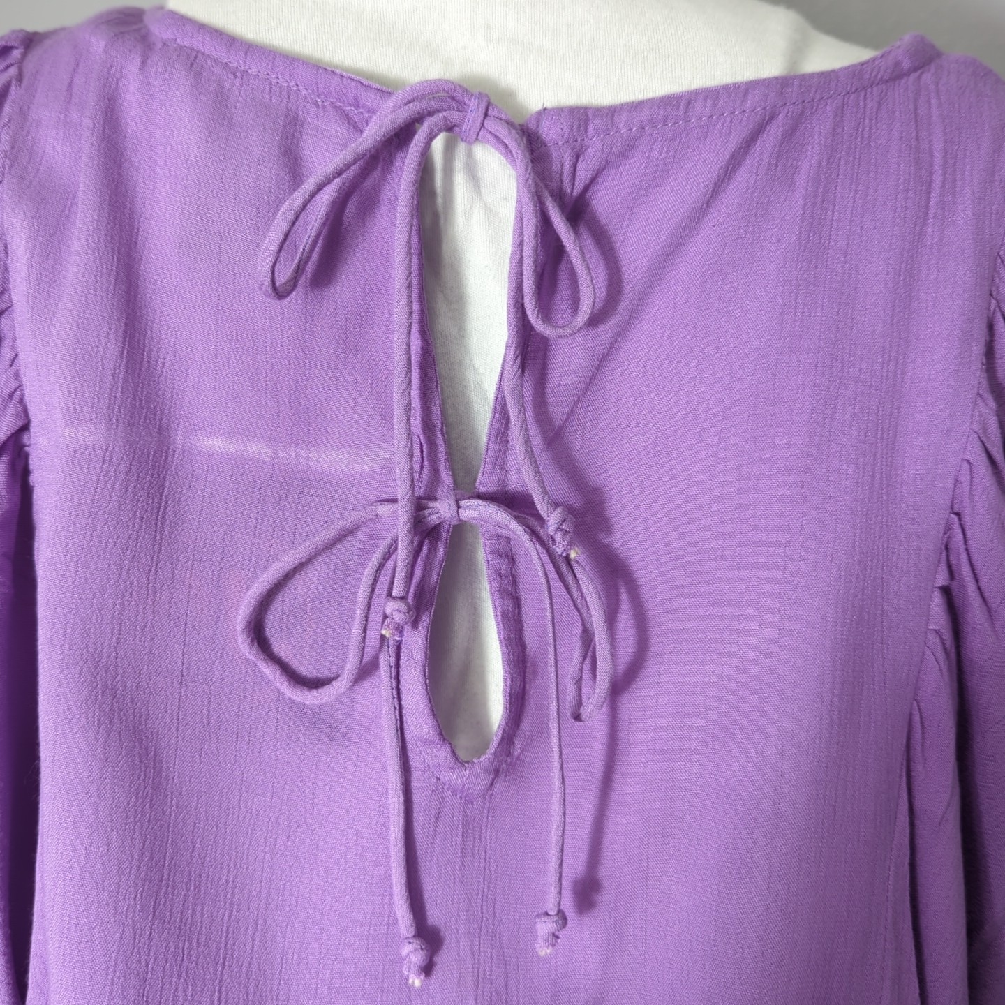 Millennium NWT Women’s Size 3x Lavender V-neck Knee Length Dress 145