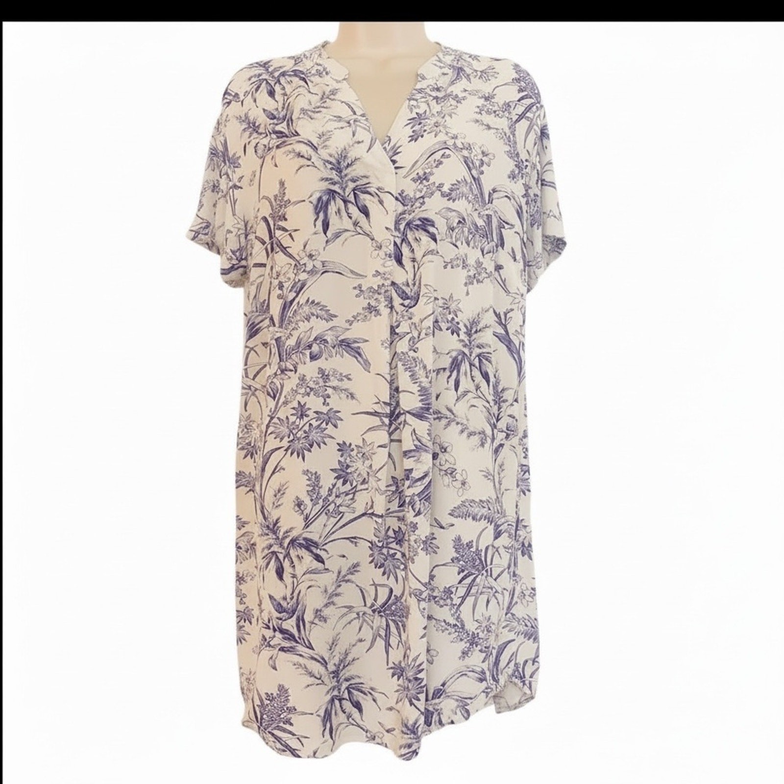 H&M Women’s White and Blue Botanical Floral Shirt Sleeve Dress Small