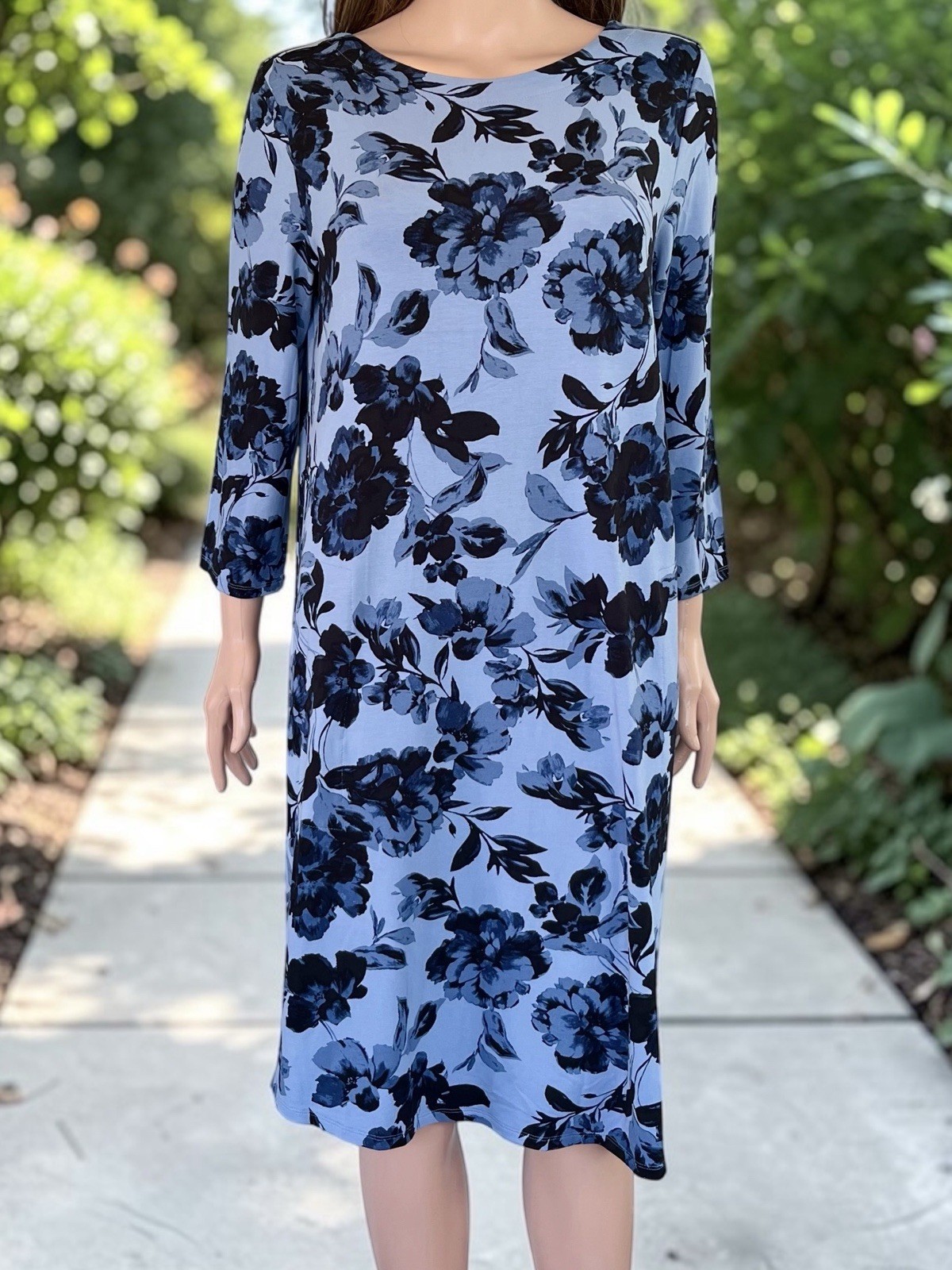 NWT J Jill Floral Midi Dress Medium Blue 3/4 Sleeve Pockets Stretch Soft Knit