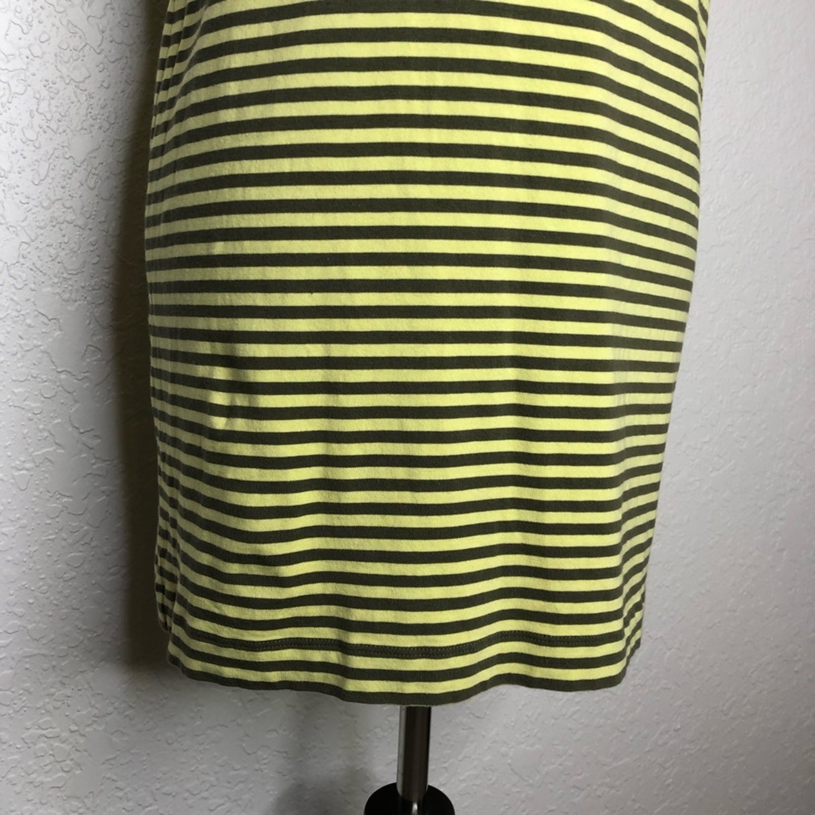 Theory yellow brown striped cap sleeve tee dress size Medium