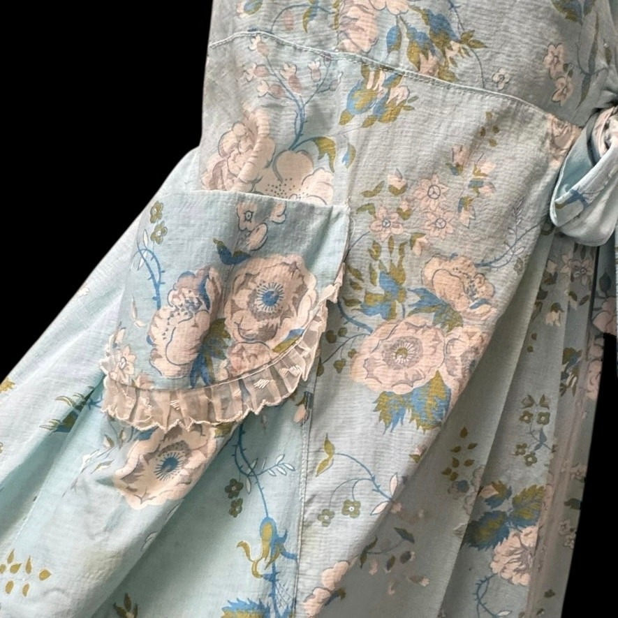 Vintage 1940s Blue Floral Seersucker Cotton House Dress Tie Waist Pockets Lace