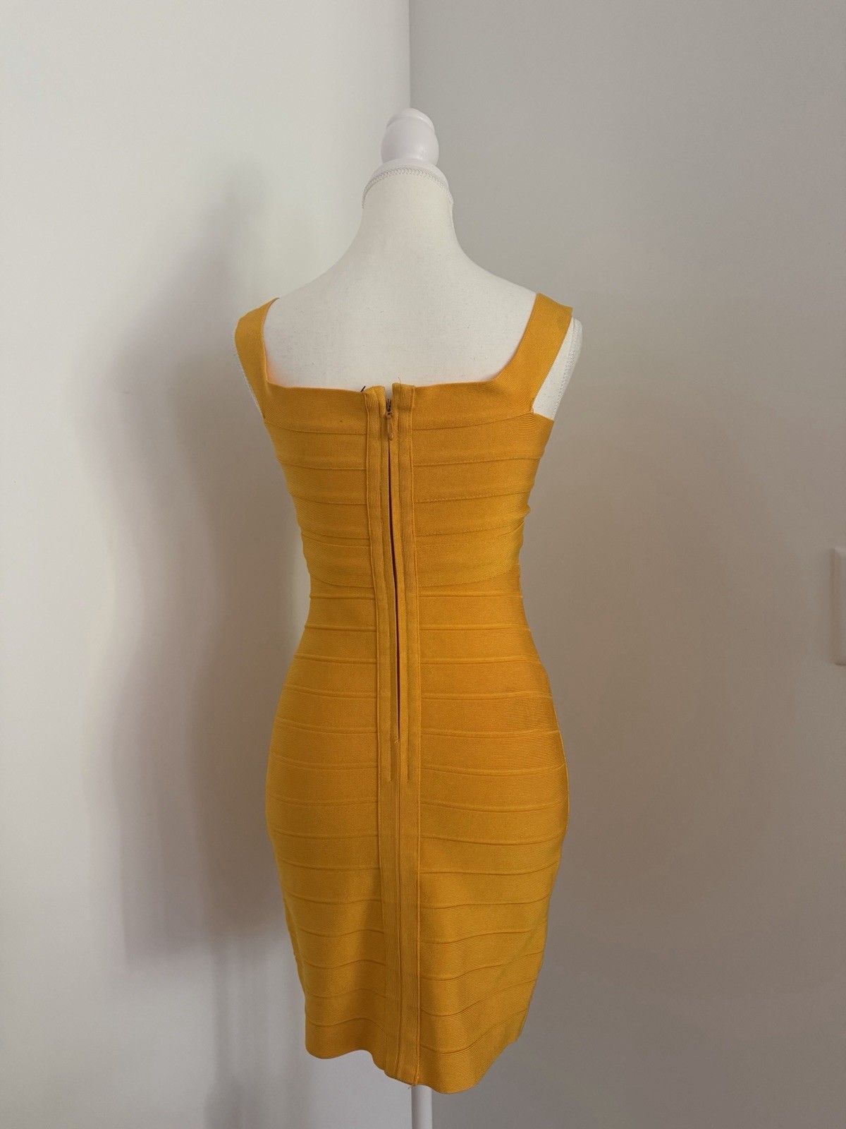 Yellow Solid Bandage Bodycon Knee Length Dress V-Neck Strappy Sleeve Zip Size S