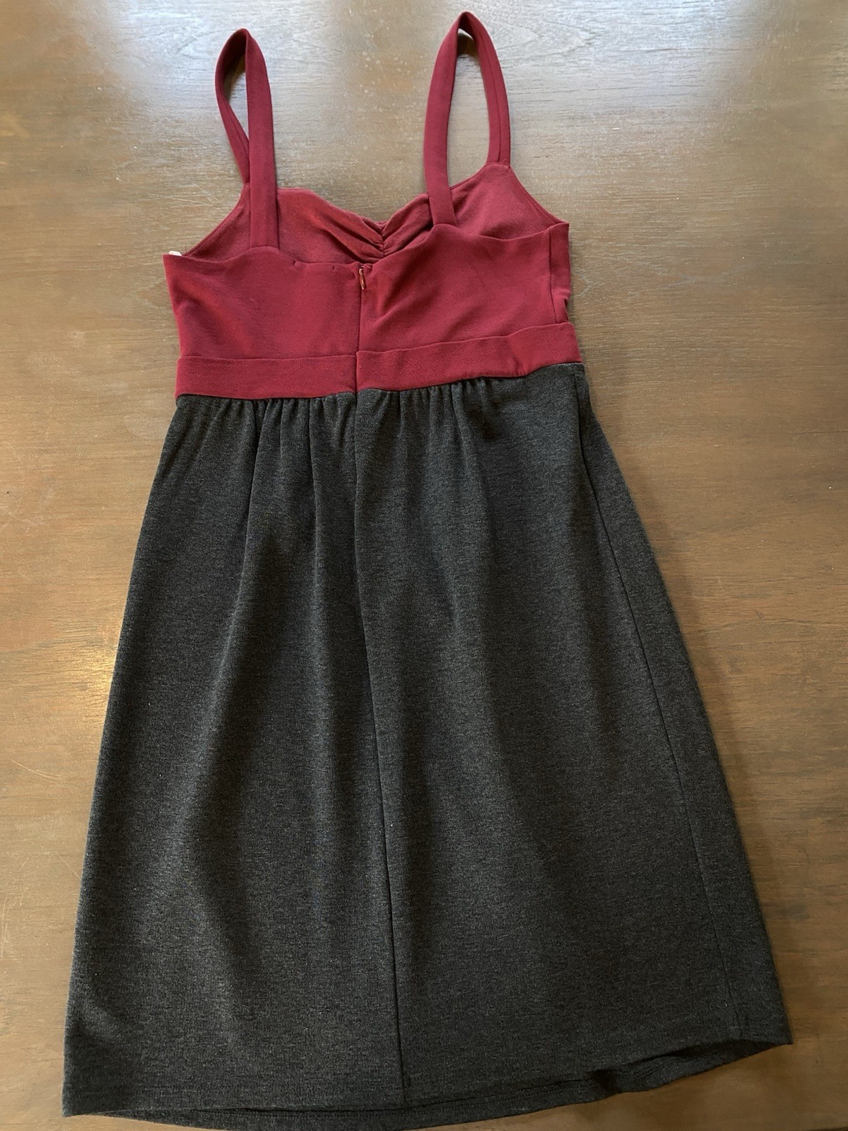 Ella Moss Dress Size Medium Burgundy & Gray Colorblock Front Twist Ruffle Detail