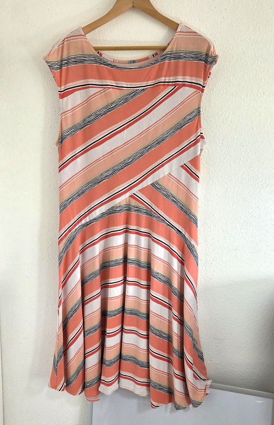 New York & Company Women’s Multi-Color Sleeveless Sheath Dress Size XL