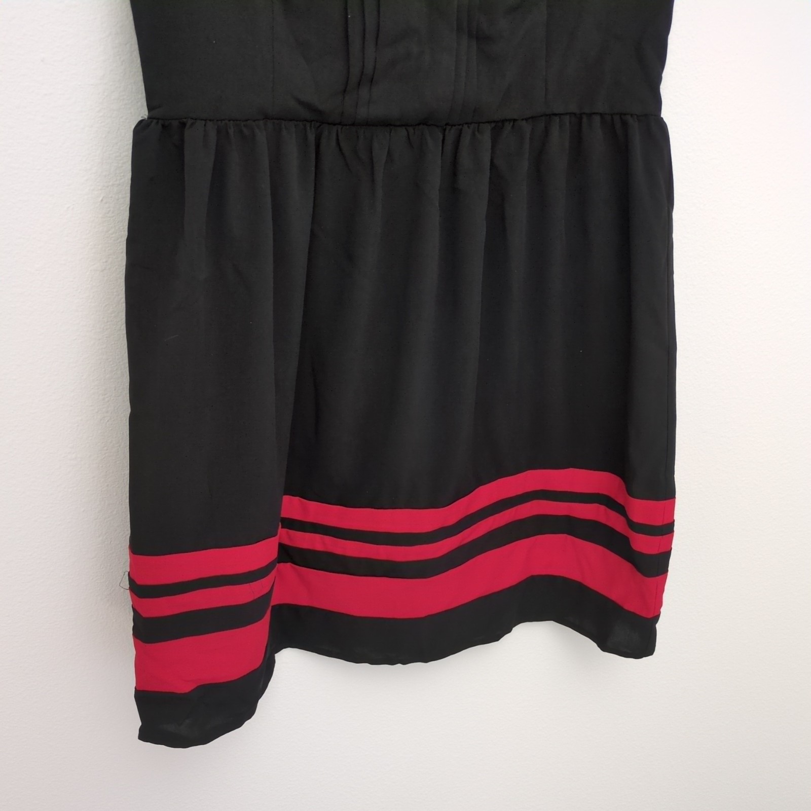 En Focus Studio Women’s Sz 14 Black Sleeveless with Red Bottom Stripe Dress