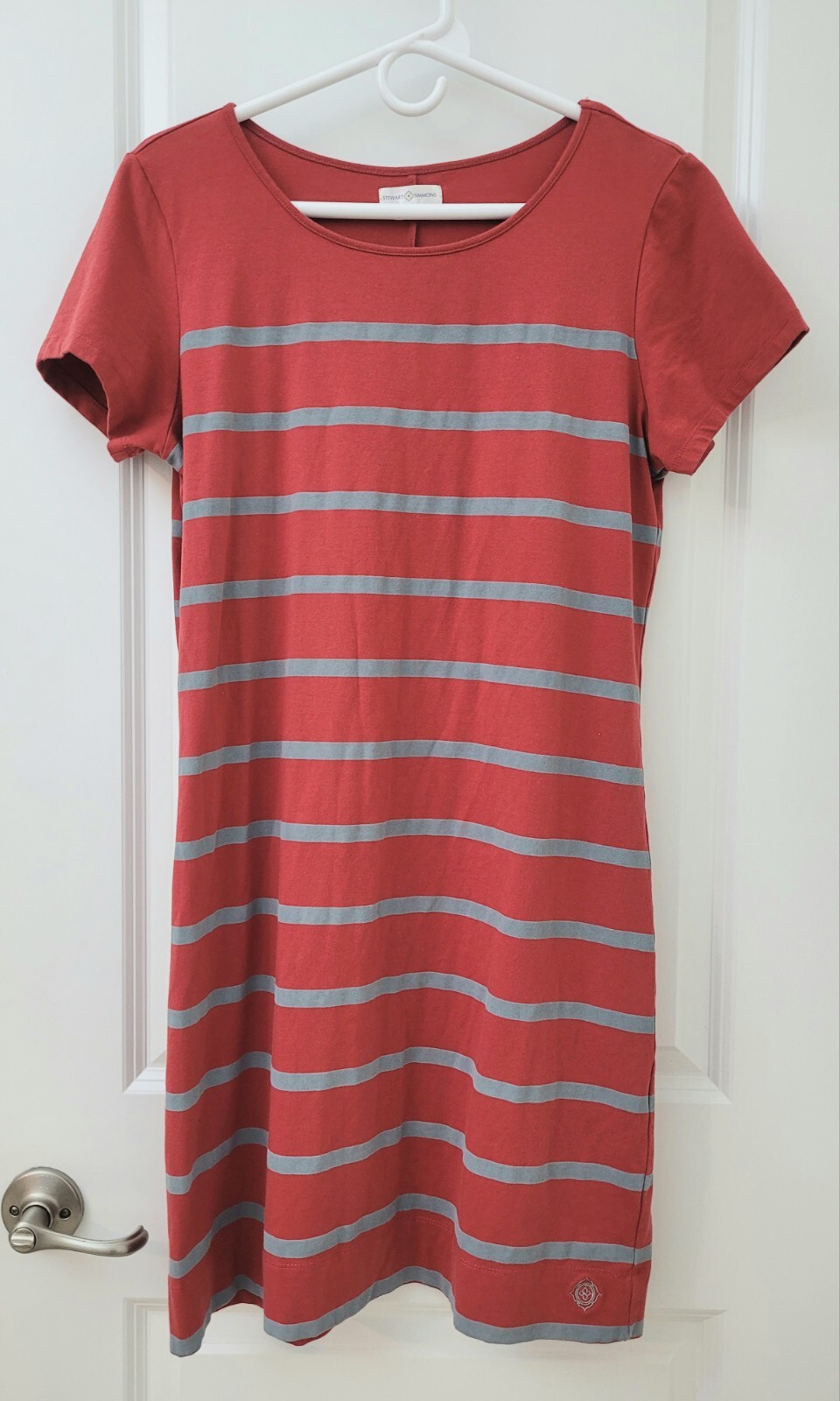 Stewart Simmons Dress Size Large Short sleeve Stripe Crimson,Gray *see photos