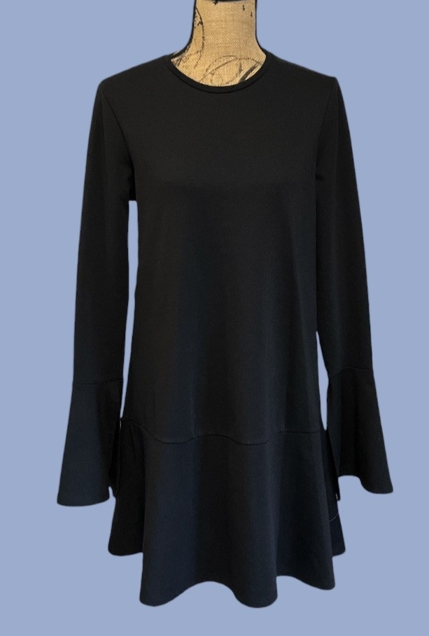 Zara Trafaluc Dress L Black Knit Bell Sleeve Hem Ruffle Knee Length Swing Party