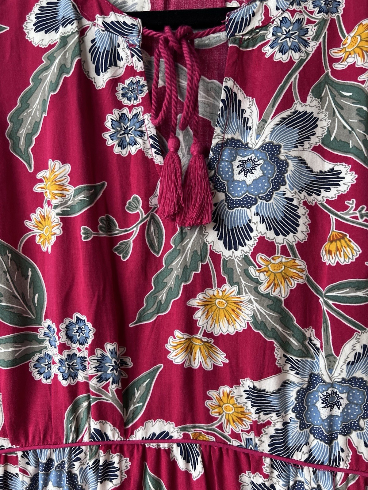 NWT Old Navy Womens Red Floral Long Sleeve Boho Tassel Tie Rayon Flowy Dress S