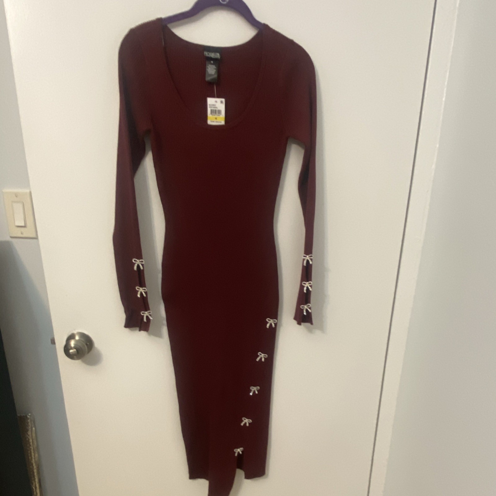 Rosie Arrow Burgundy Knit Bow Accent Long Sleeve Sweater Midi Dress Size M